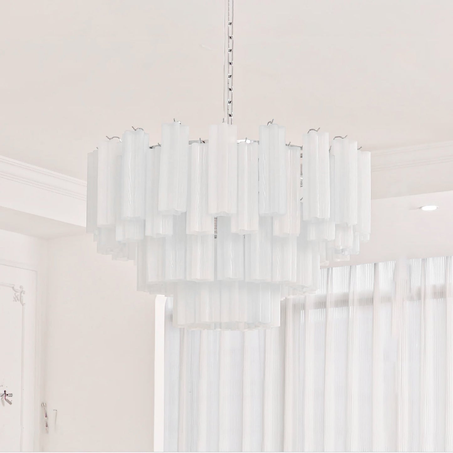Addis Chandelier 4 layers ∅ 31.5″ x H 23.6″ / Dia 80cm x H 60cm / White & Chrome Chandelier