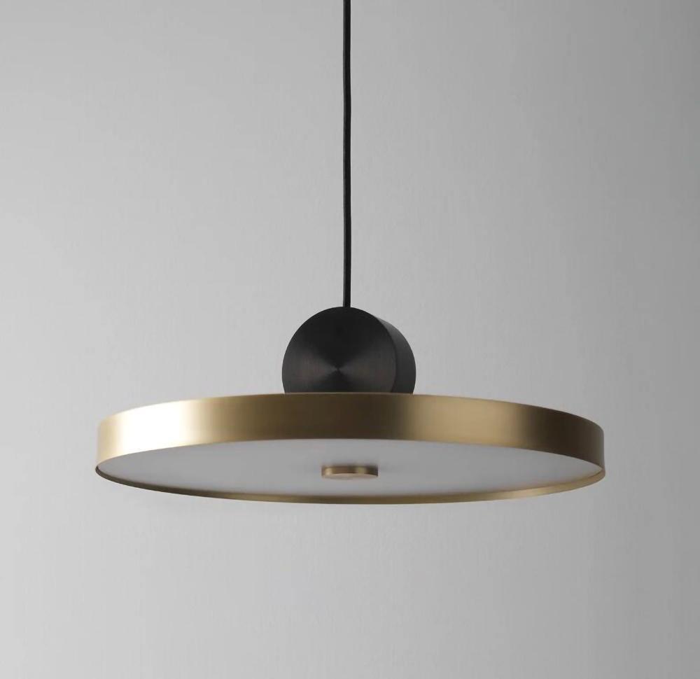 Cale Pendant Collection ∅ 15.7″ x H 5.1″ / Dia 40cm x H 13cm / Gold / Warm Light Pendant light