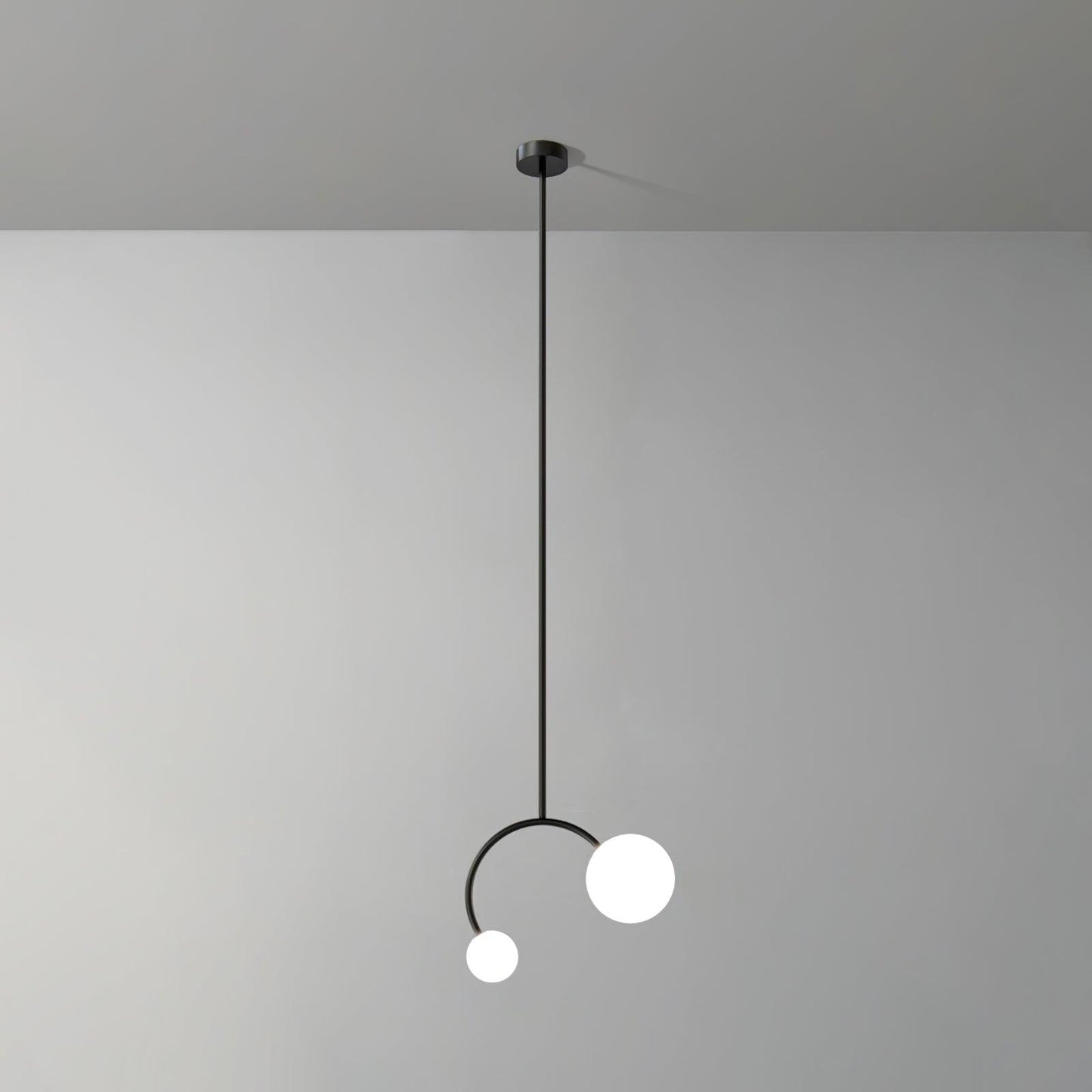 Balance Glass Pendant Lamp ∅ 13.4″ x H 11″ / Dia 34cm x H 28cm / Black & White Pendant light