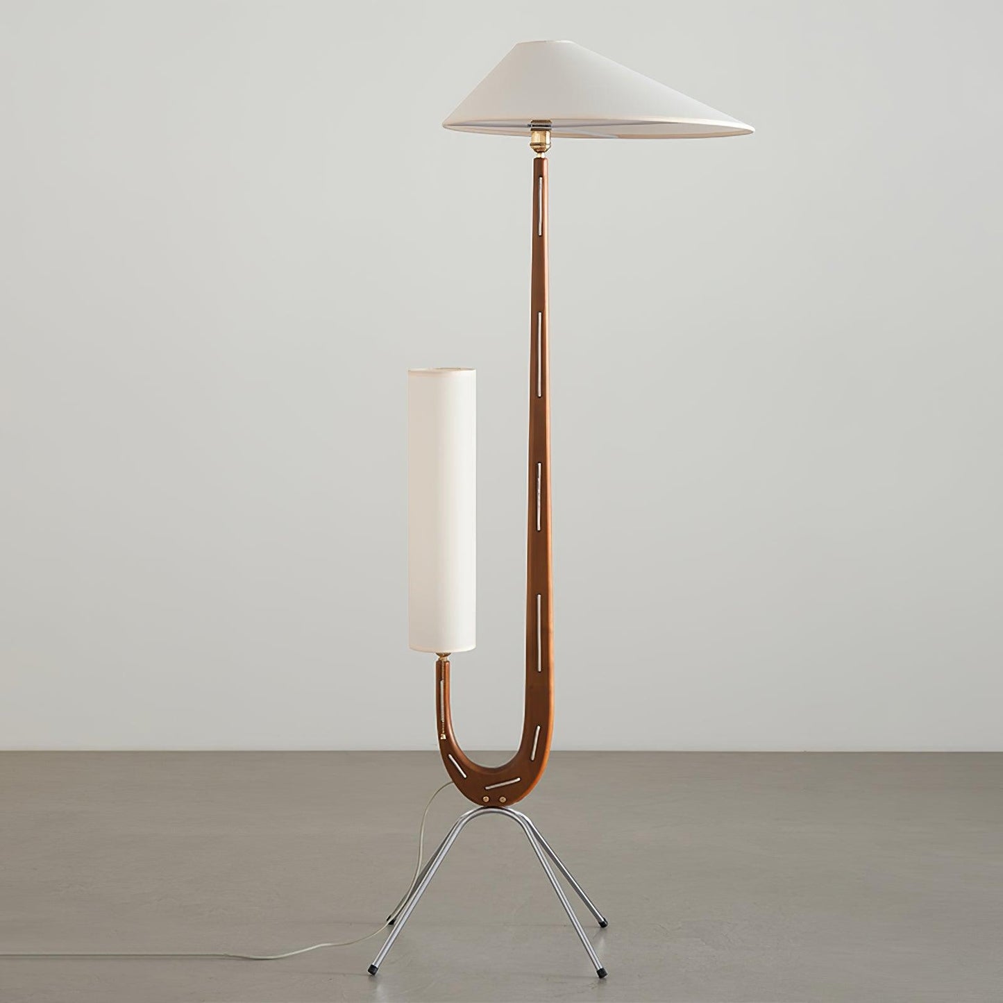 Giraffe Floor Lamp ∅ 21.6″ x H 63.7″ / Dia 55cm x H 162cm / Walnut & White & Stainless steel / US plug Floor lamp
