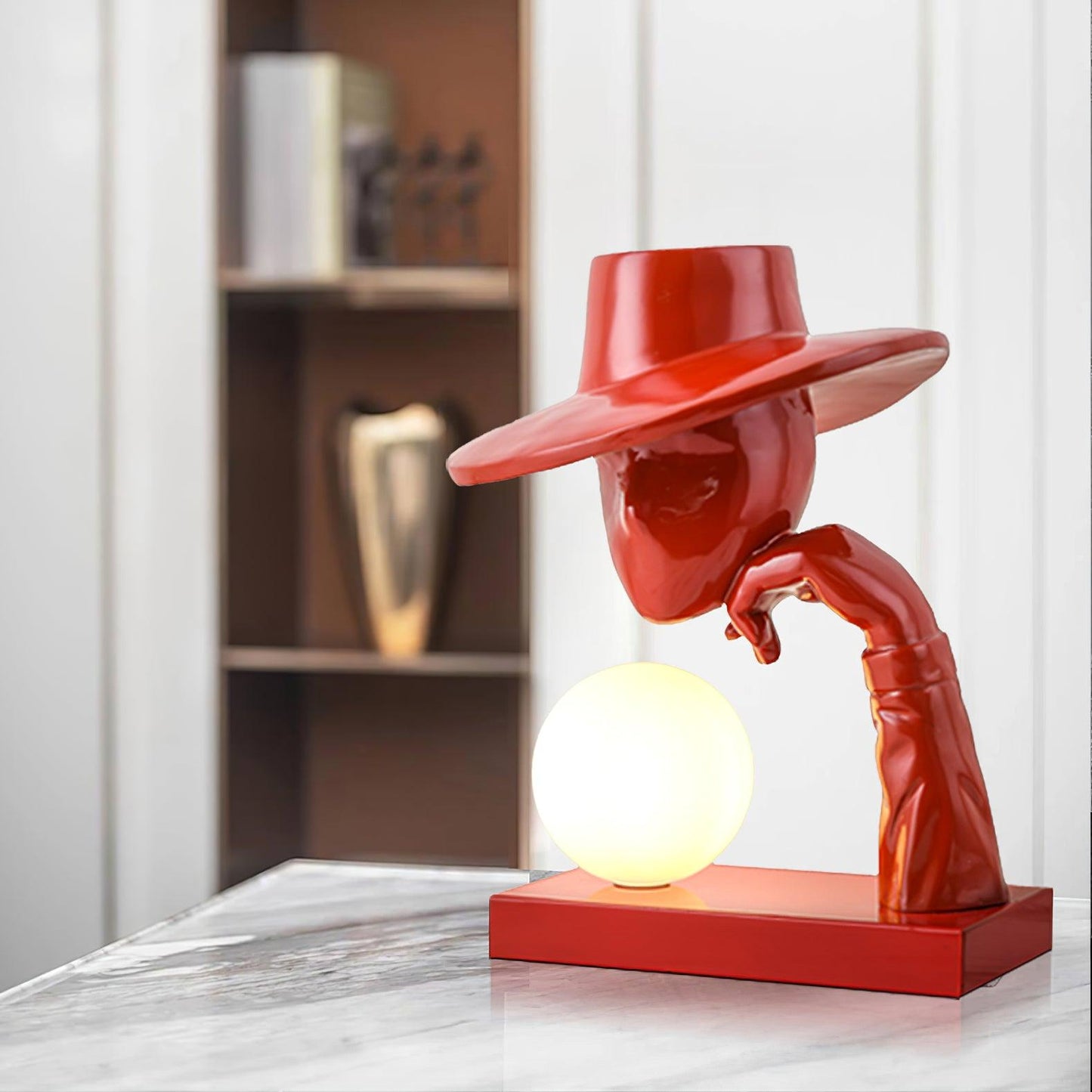 Neuartige Lampe aus Kunstharz „Juni“