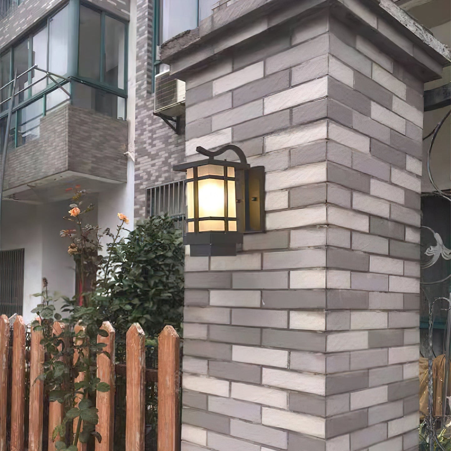 Madison Lantern Outdoor Wall Lamp Wall lamp