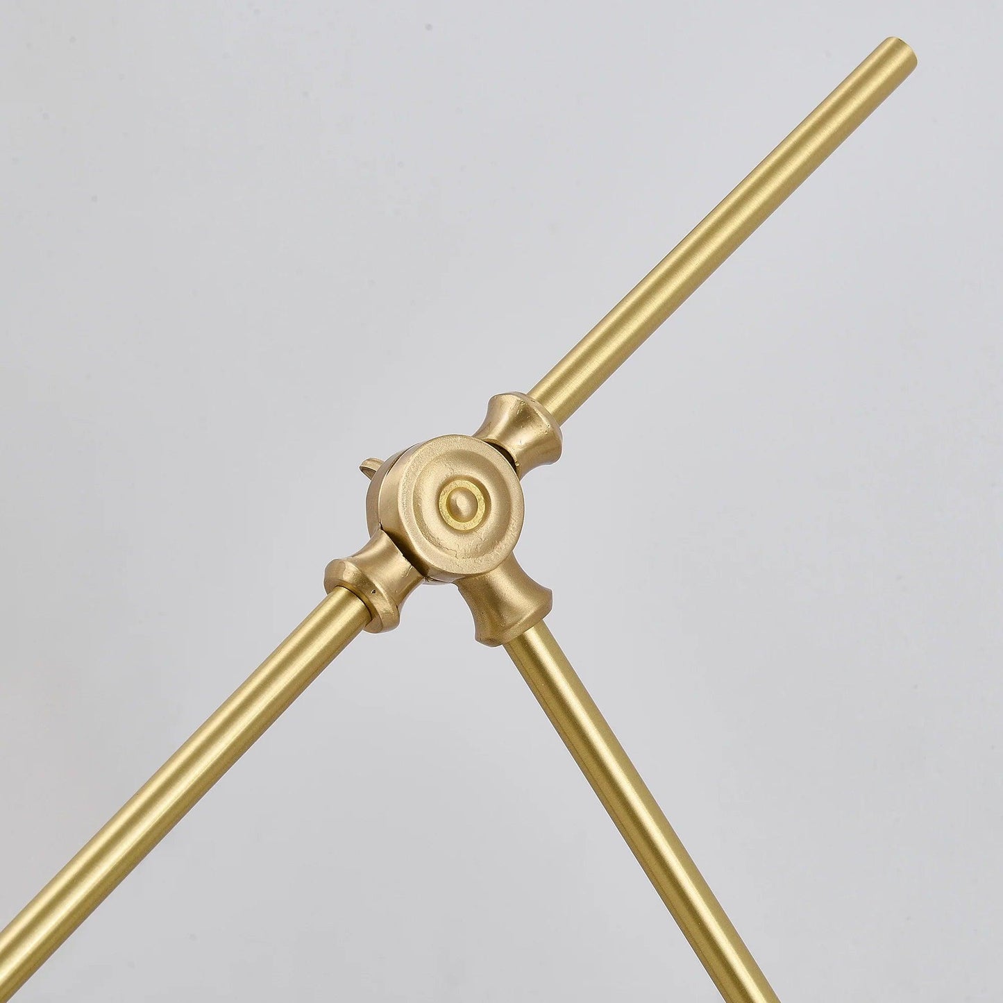 مصباح حائط من ماغاري