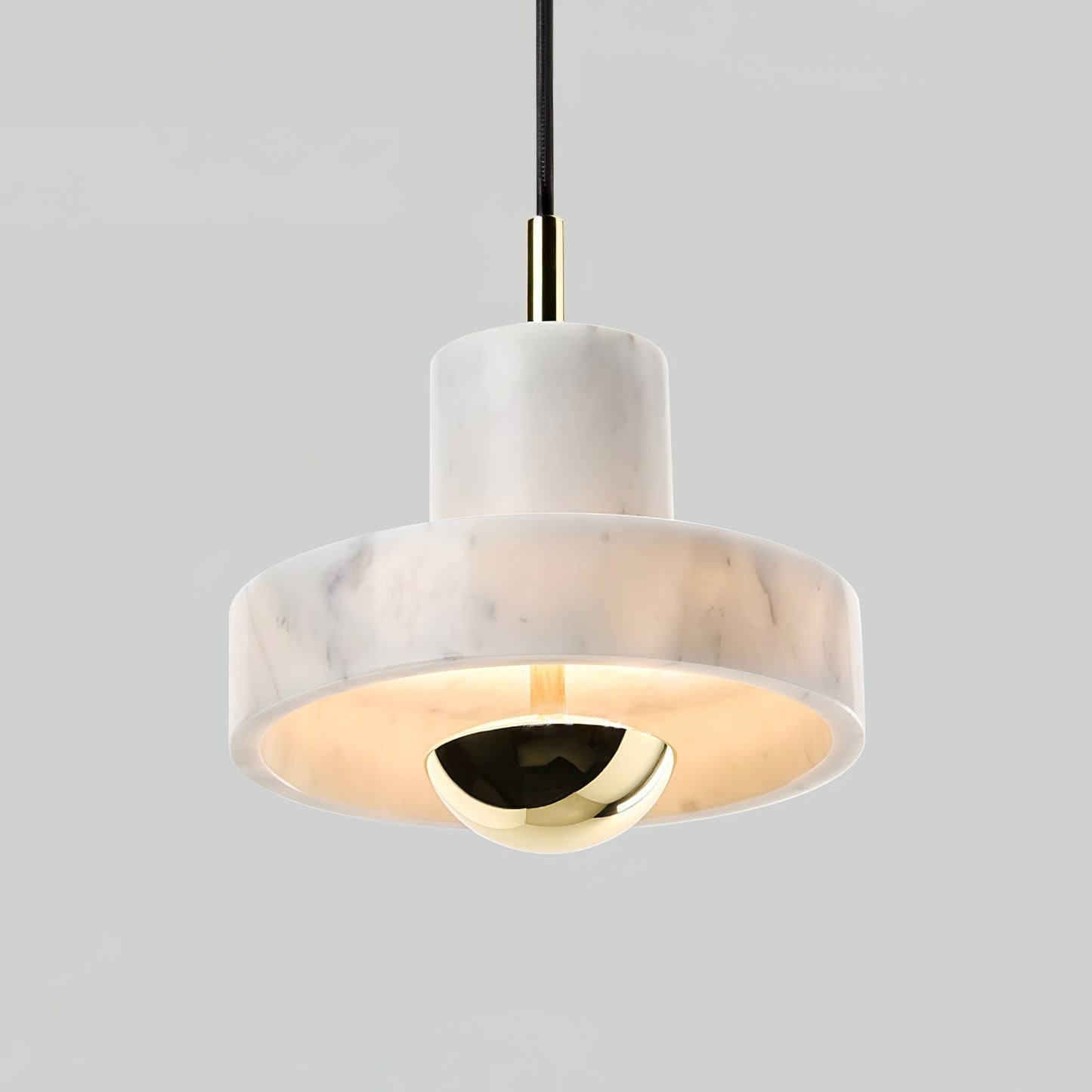 Marble Aura Pendant Lamp ∅ 7.1″ x H 6.3″ / Gold & White / Warm Light Pendant light