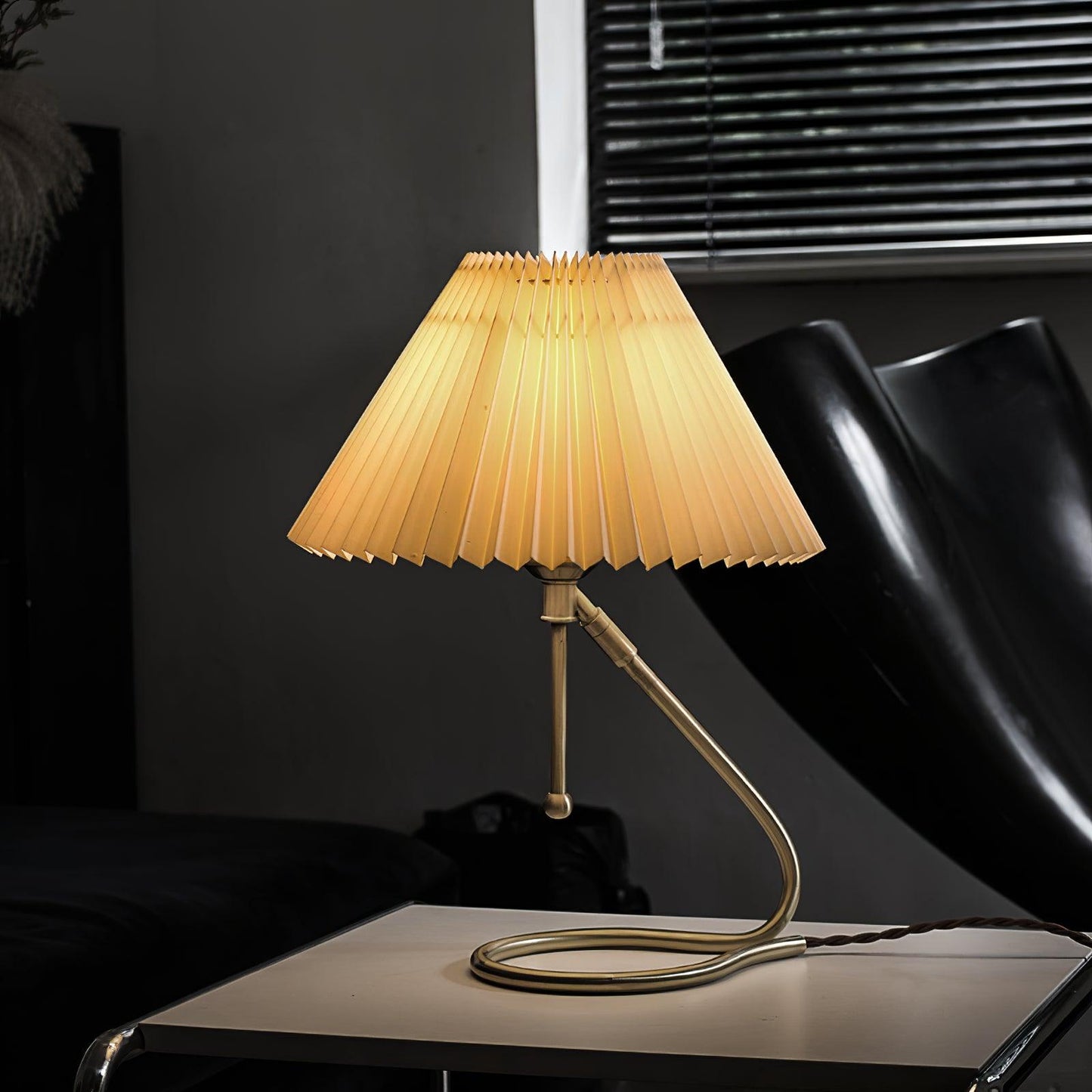 Levitate Pleated Table Lamp