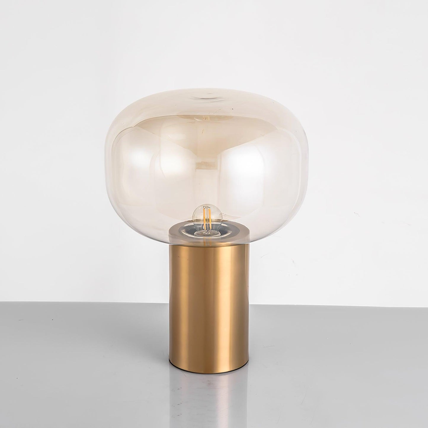Noak Table Lamp ∅ 11.8″ x H 16.1″/ Dia 30cm x H 41cm / Gold & Cognac / US plug Table lamp
