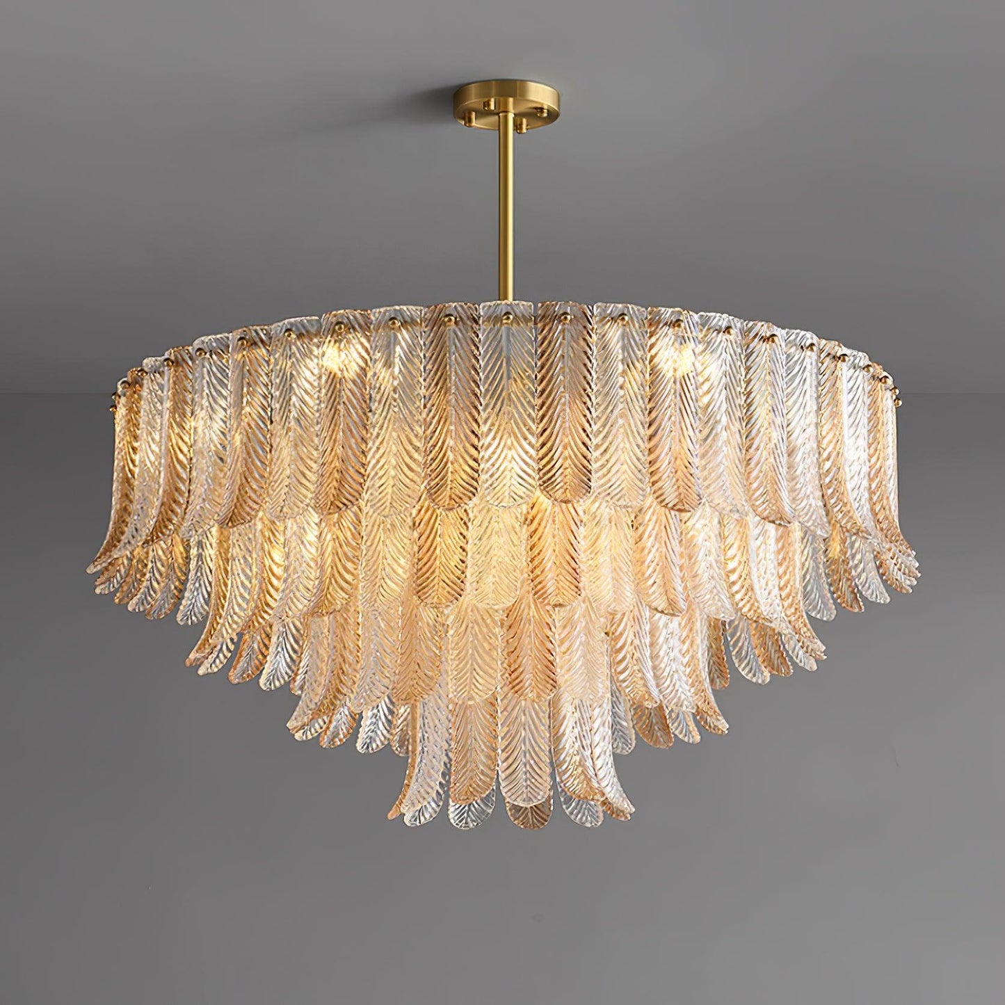 Nobelium Tribeca Chandelier ∅ 31.4″ x H 20″ / Dia 80cm x H 51cm / Brass & Amber Chandelier