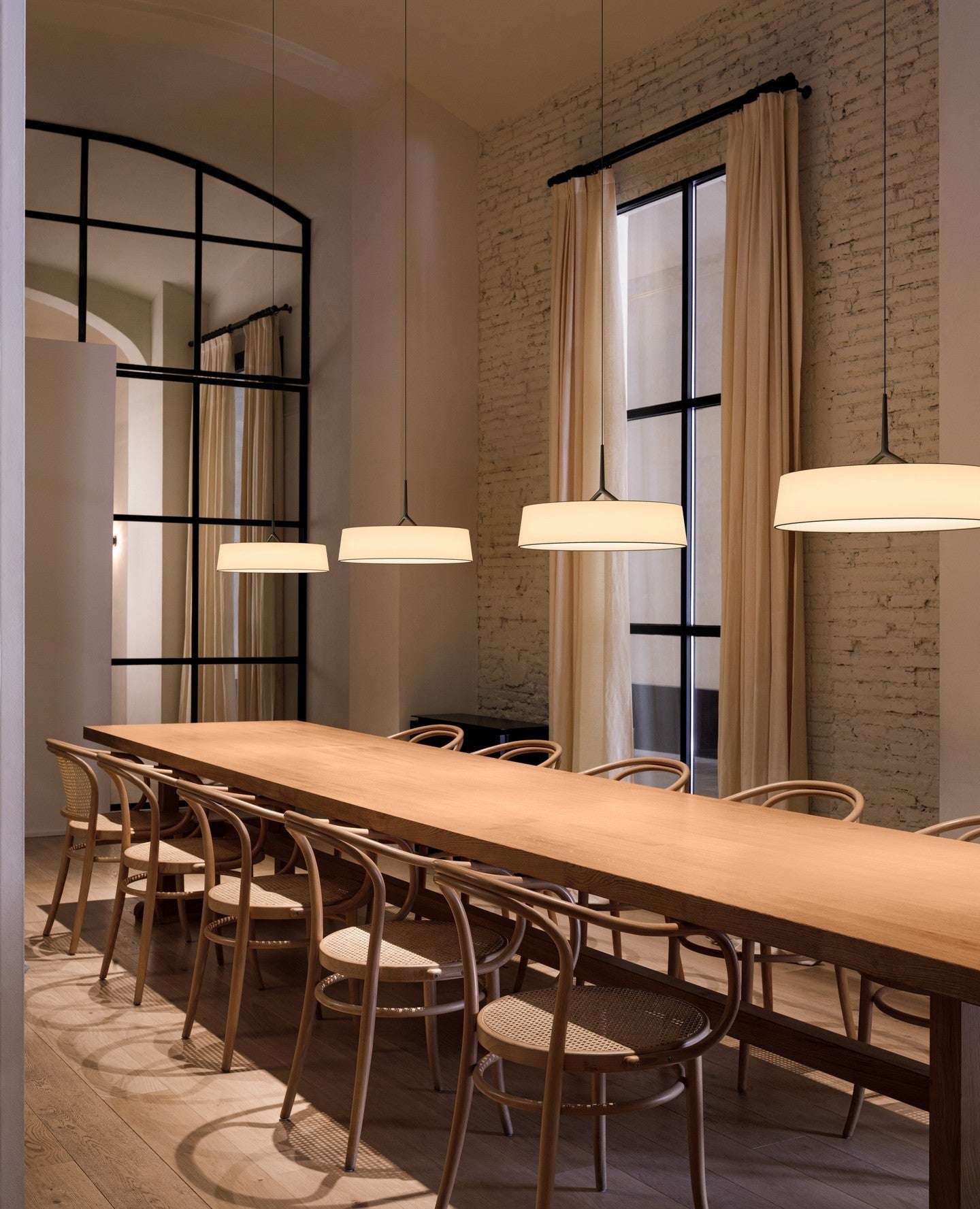 Dama Pendant Lamp Pendant light