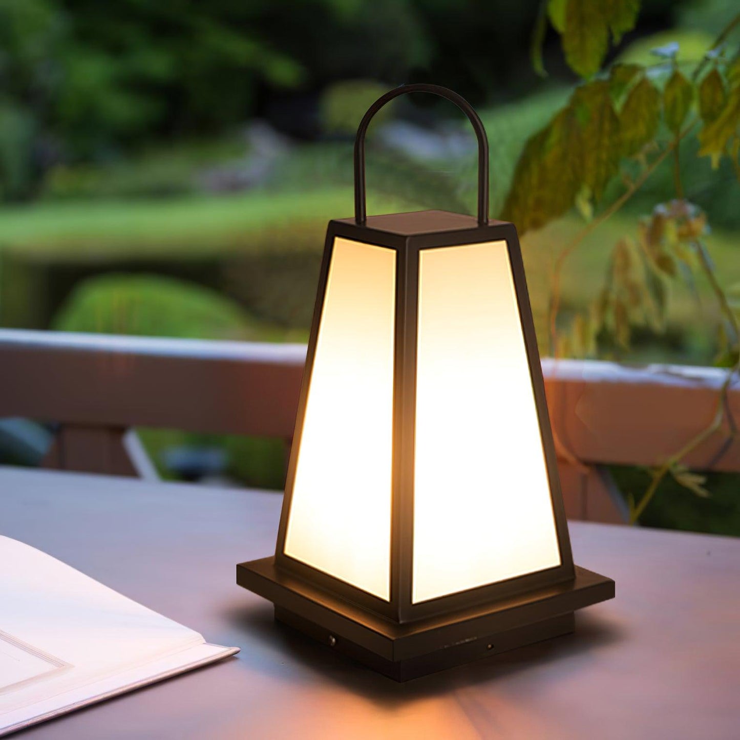 Roam Lantern Garden Lamp Table lamp