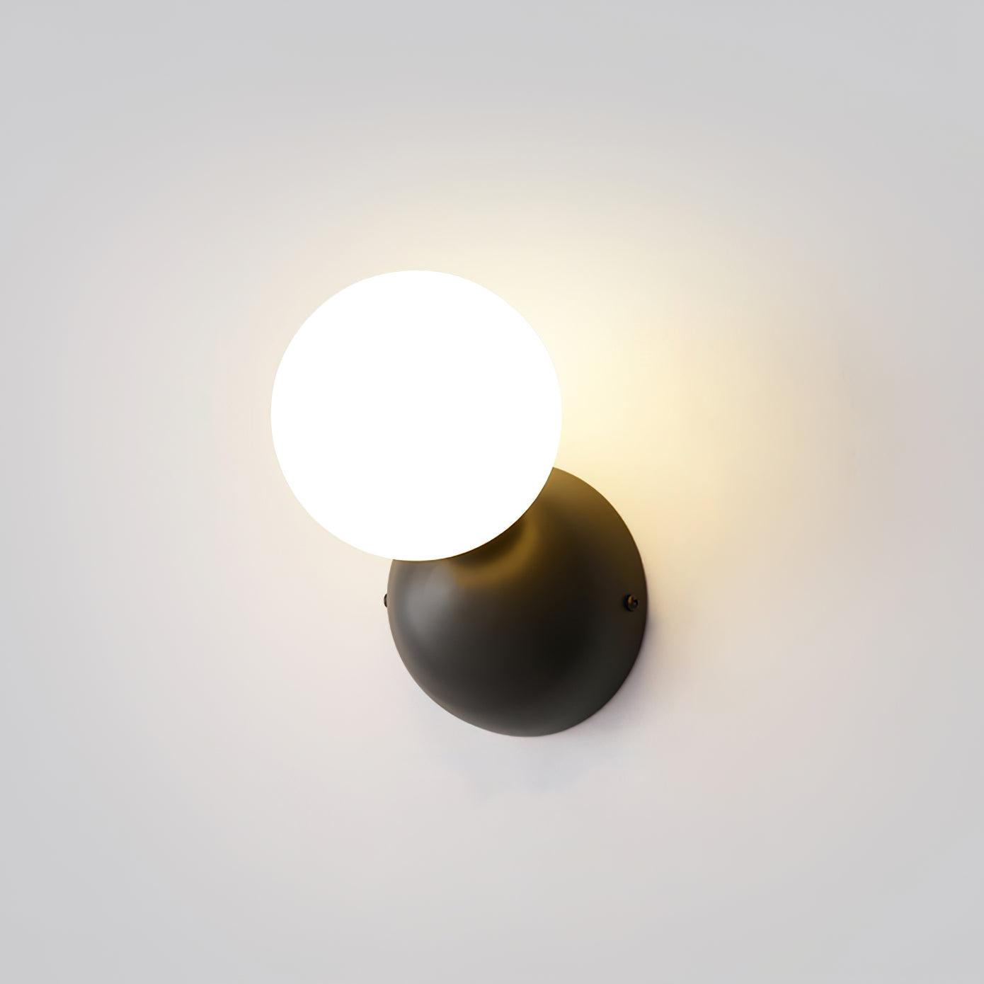 Single Globe Wall Light ∅ 3.9″ x W 5.1″ x H 6.3″ / Dia 10cm x W 13cm x H 16cm / Black & White Wall lamp