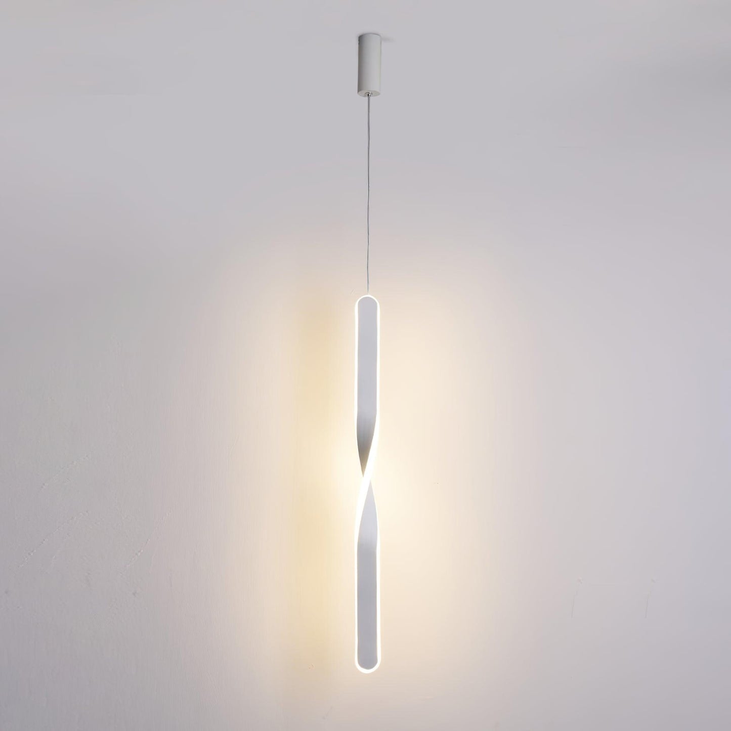 Stix Pendant Light Model B: ∅ 1.7″ x H 23.6″ / Dia 4.2cm x H 60cm / White / Warm Light Pendant light