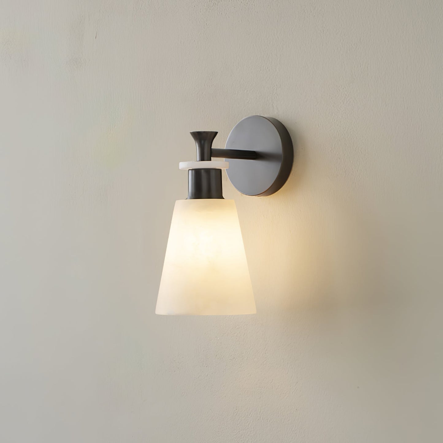 Tapered Alabaster Wall Sconce ∅ 4.7″ x H 9.8″ / Dia 12cm x H 25cm / Black / Single Wall lamp