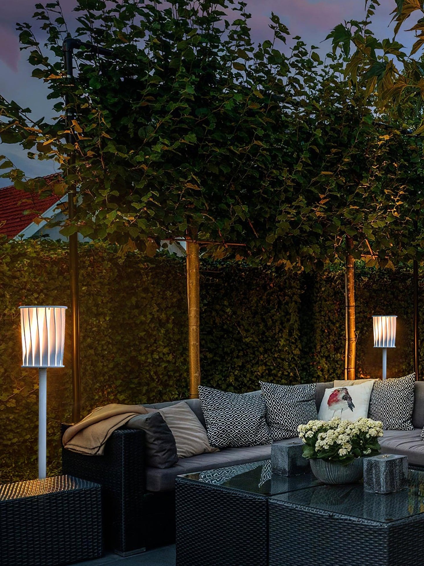 White Column Outdoor Light ∅ 7.9″ x H 59″ / Dia 20cm x H 150cm / White Floor lamp