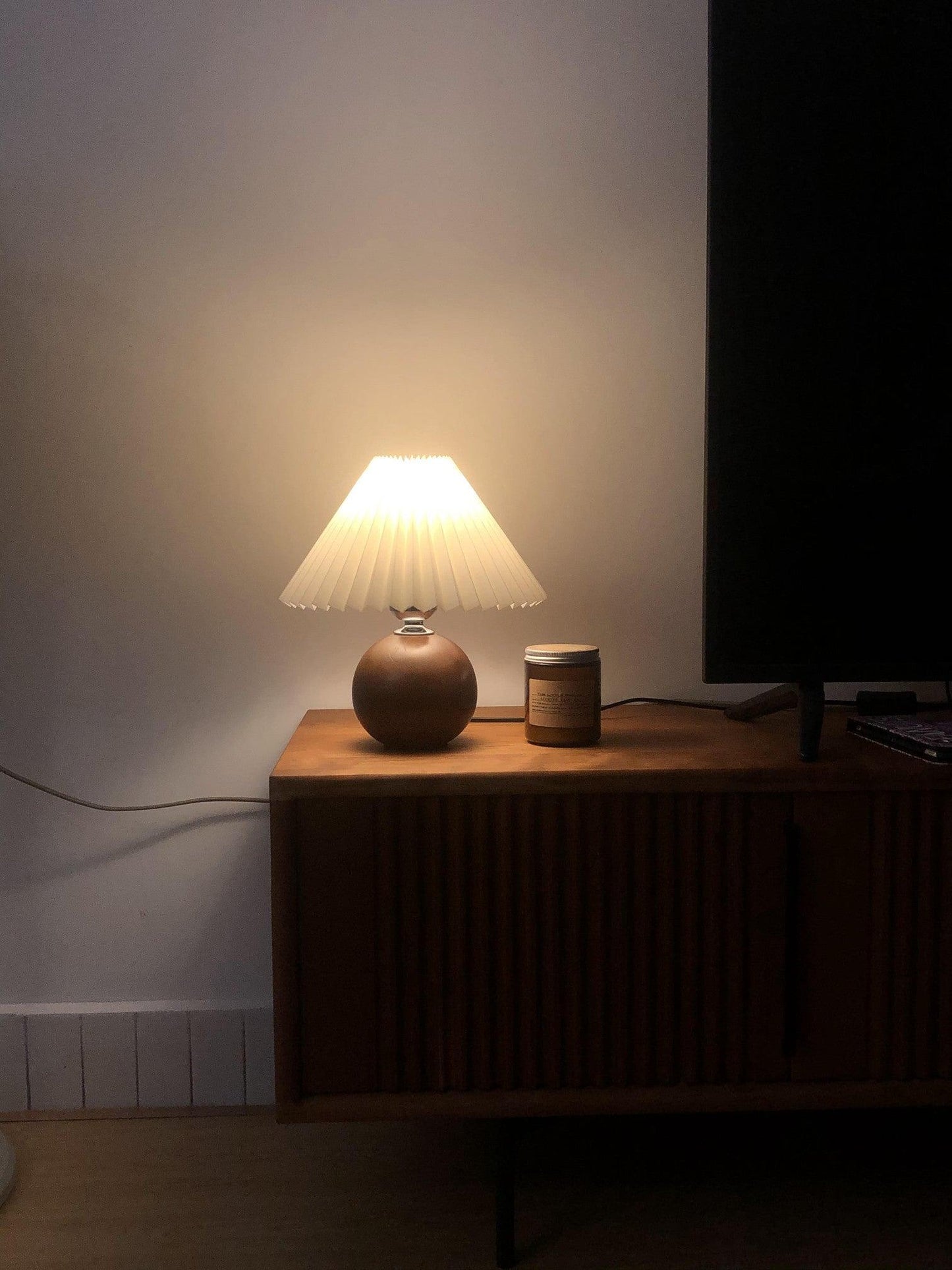 Wooden Pleated Table Lamp Table lamp
