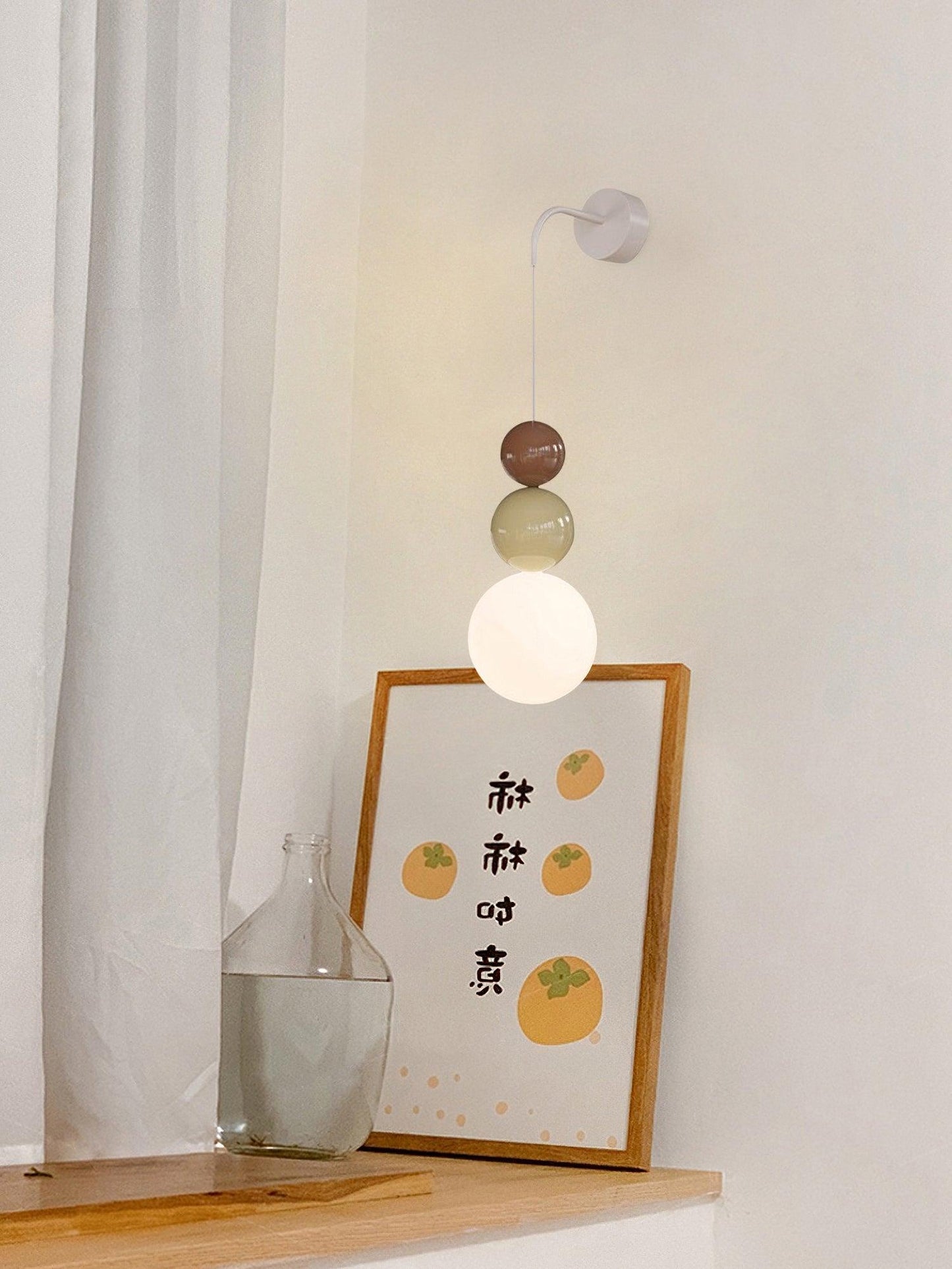 مصباح حائط ثلاثي الكرات من الأكريليك