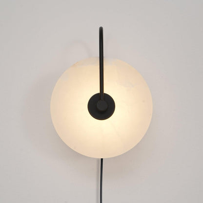 Alabaster LED-Plug-In-Wandleuchte