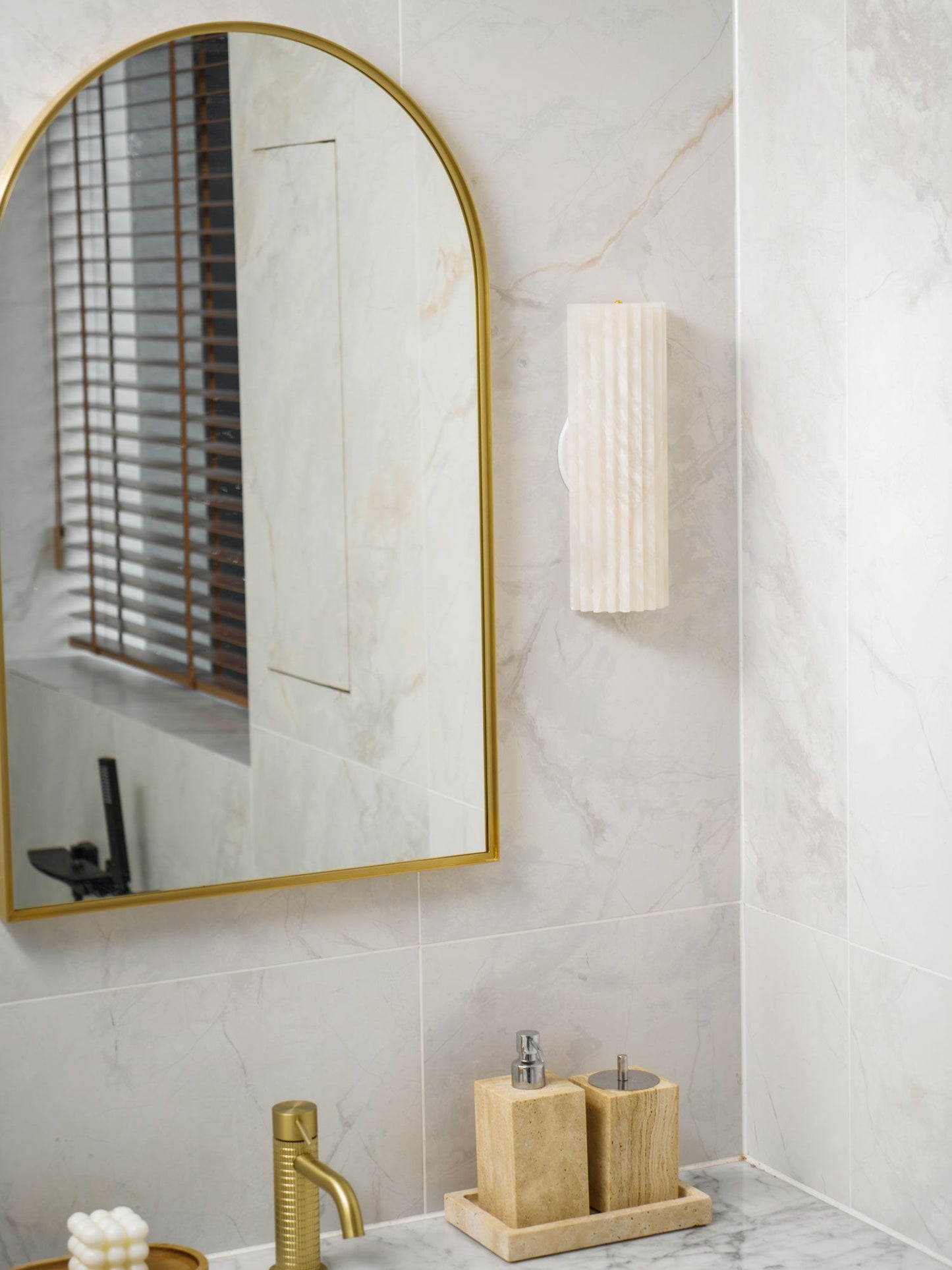 Alvia Alabaster Wall Light