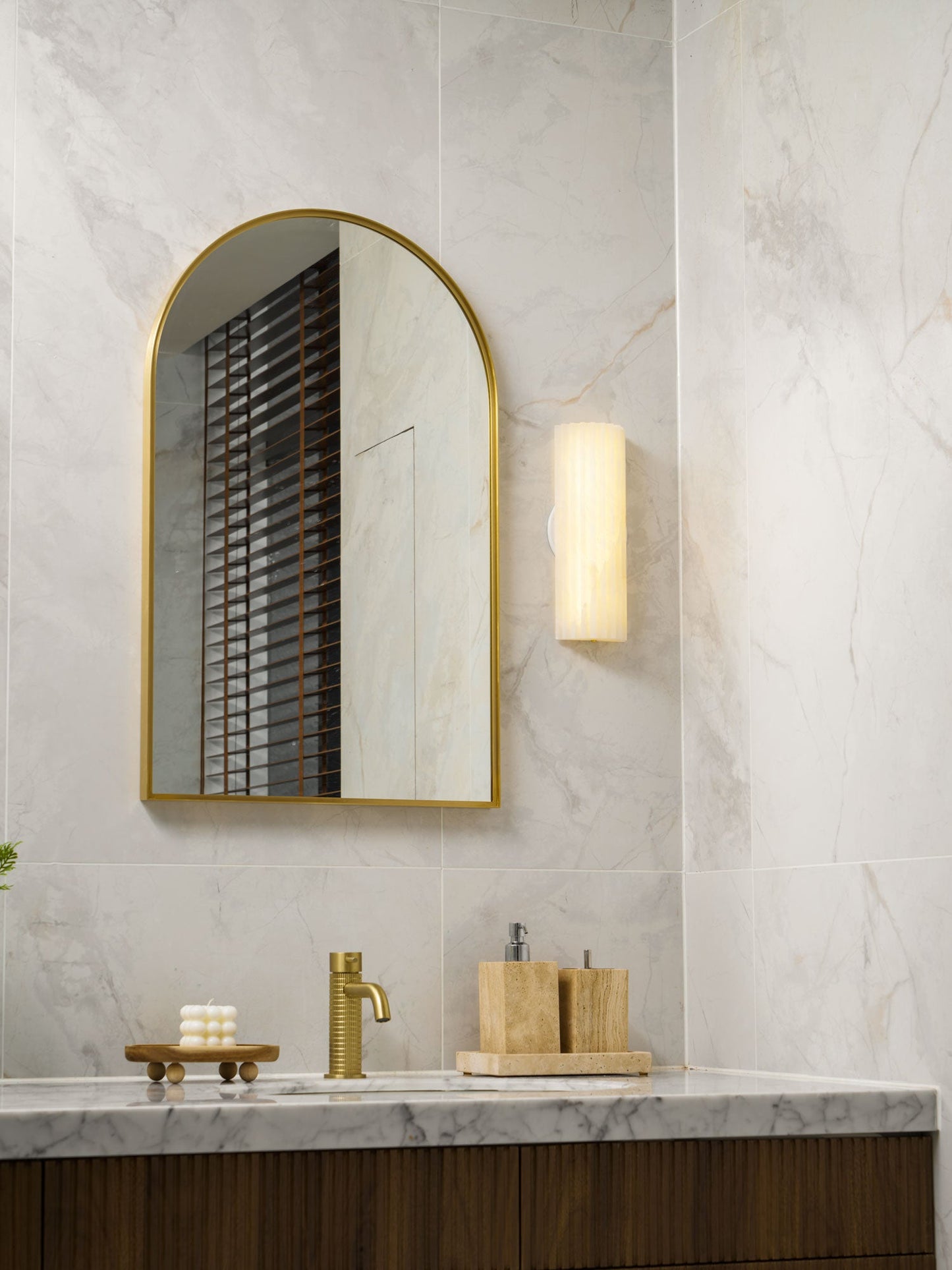 Alvia Alabaster Wall Light