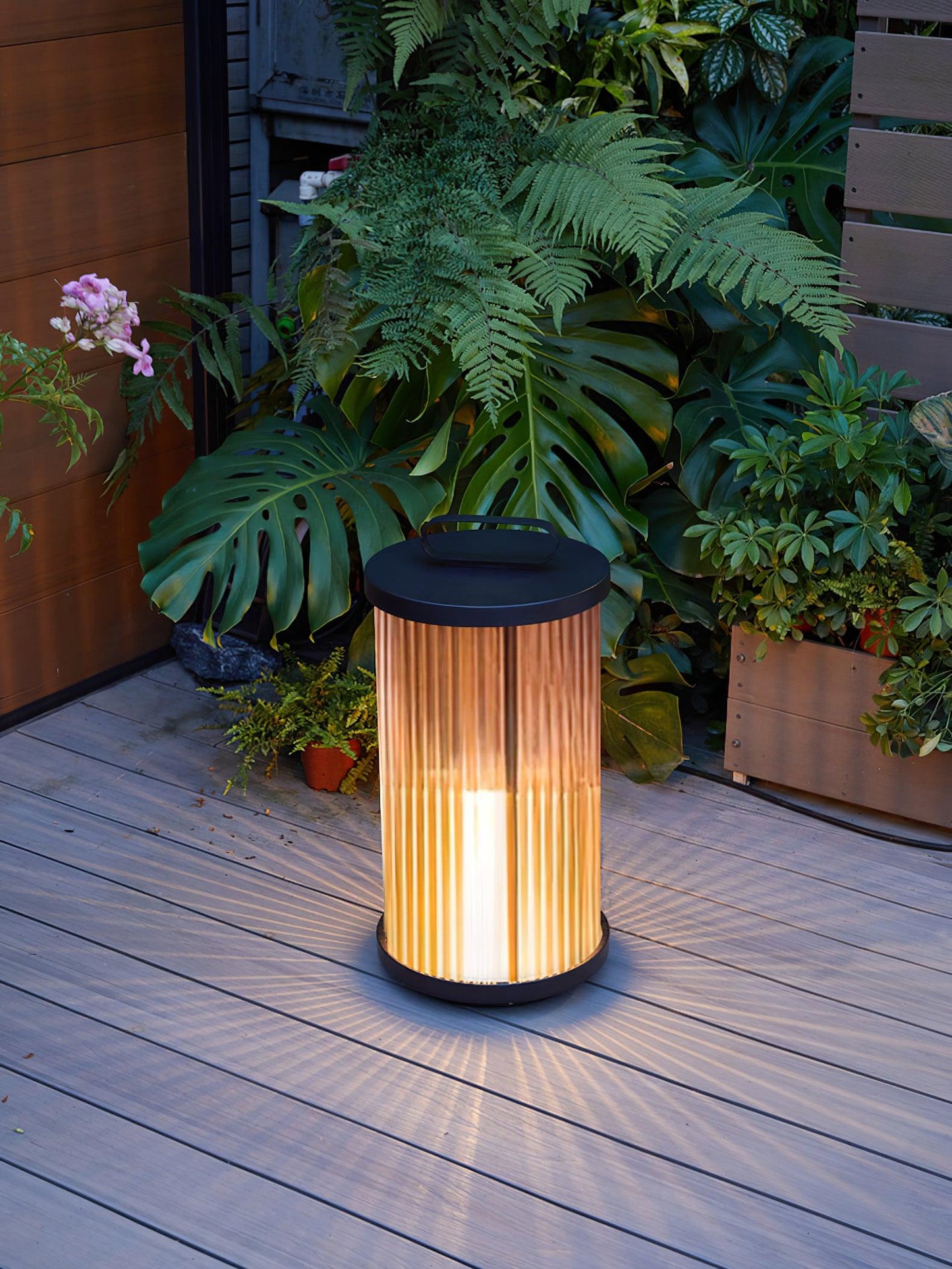 Lantern Garden Solar Outdoor Light