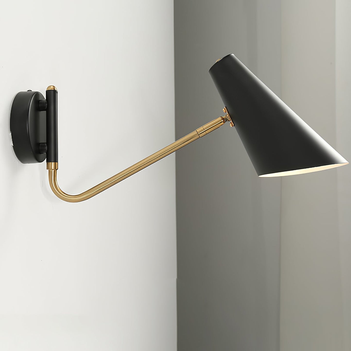 Apex Wall Sconce