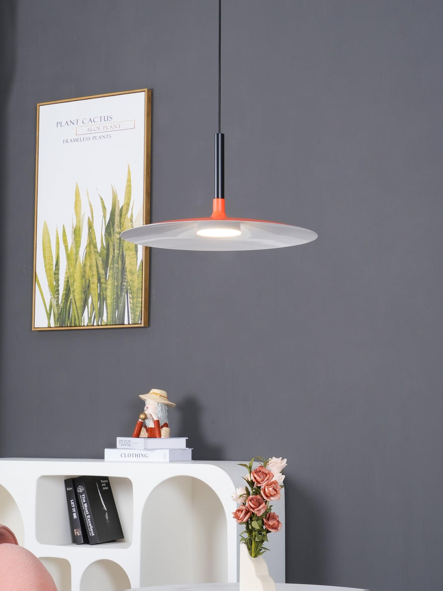 Aplomb Metal Pendant Lamp