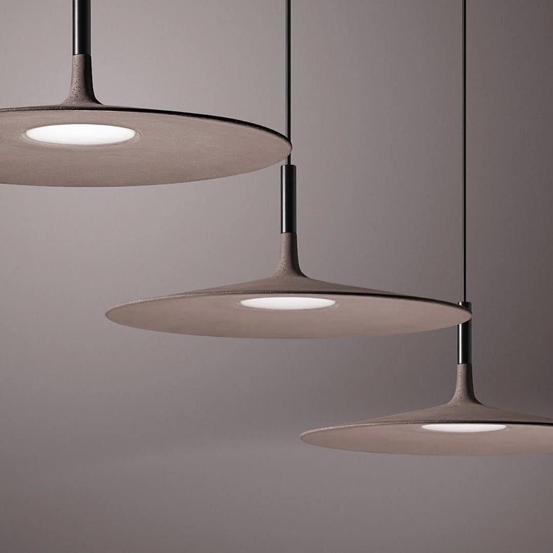 Aplomb Metal Pendant Lamp