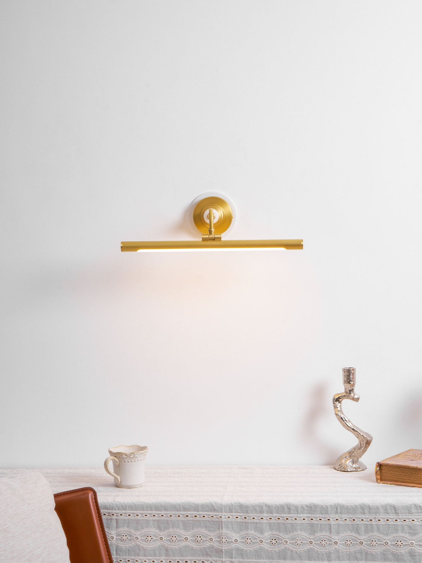 Archer Art Linear Wall Light