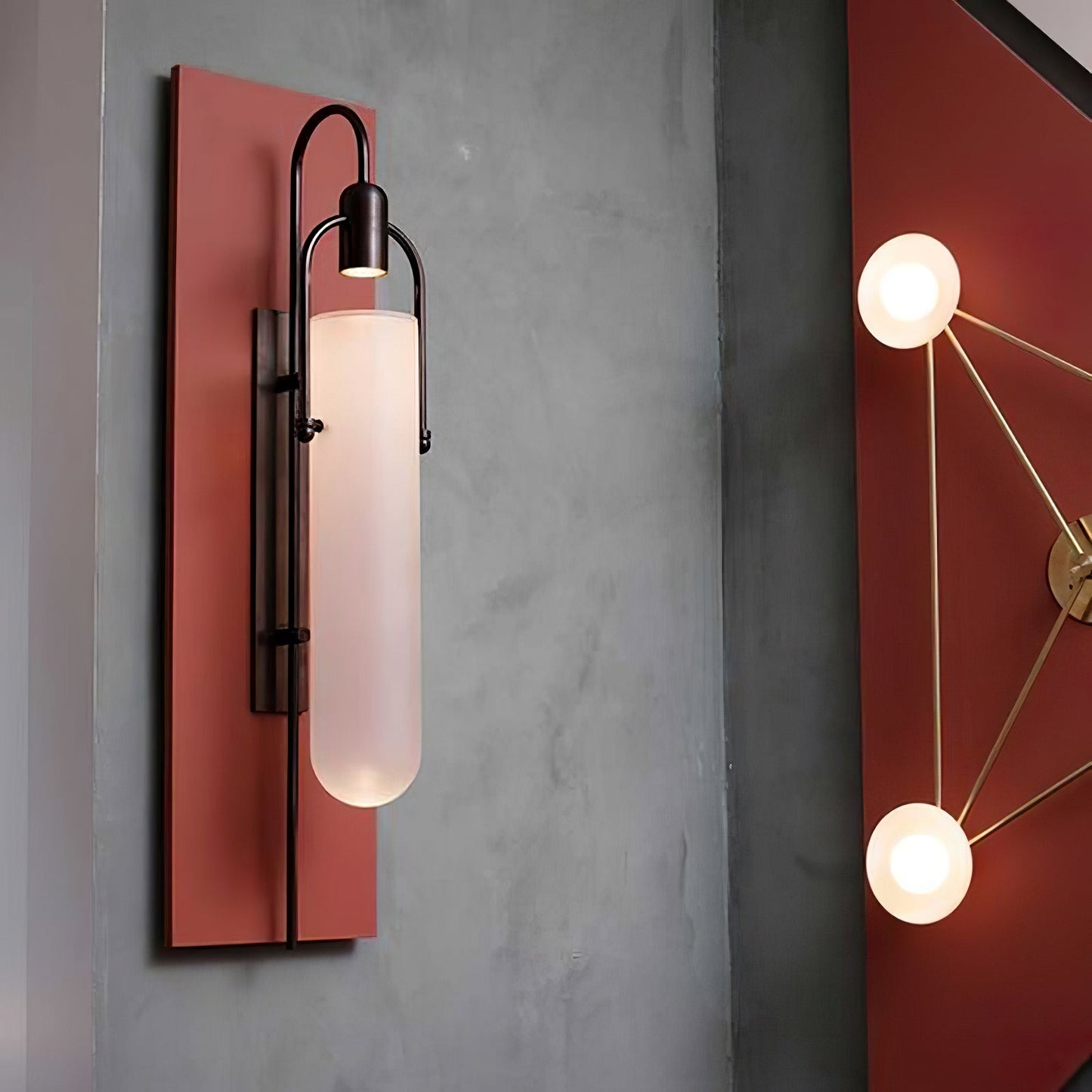 Arc Wall Lamp