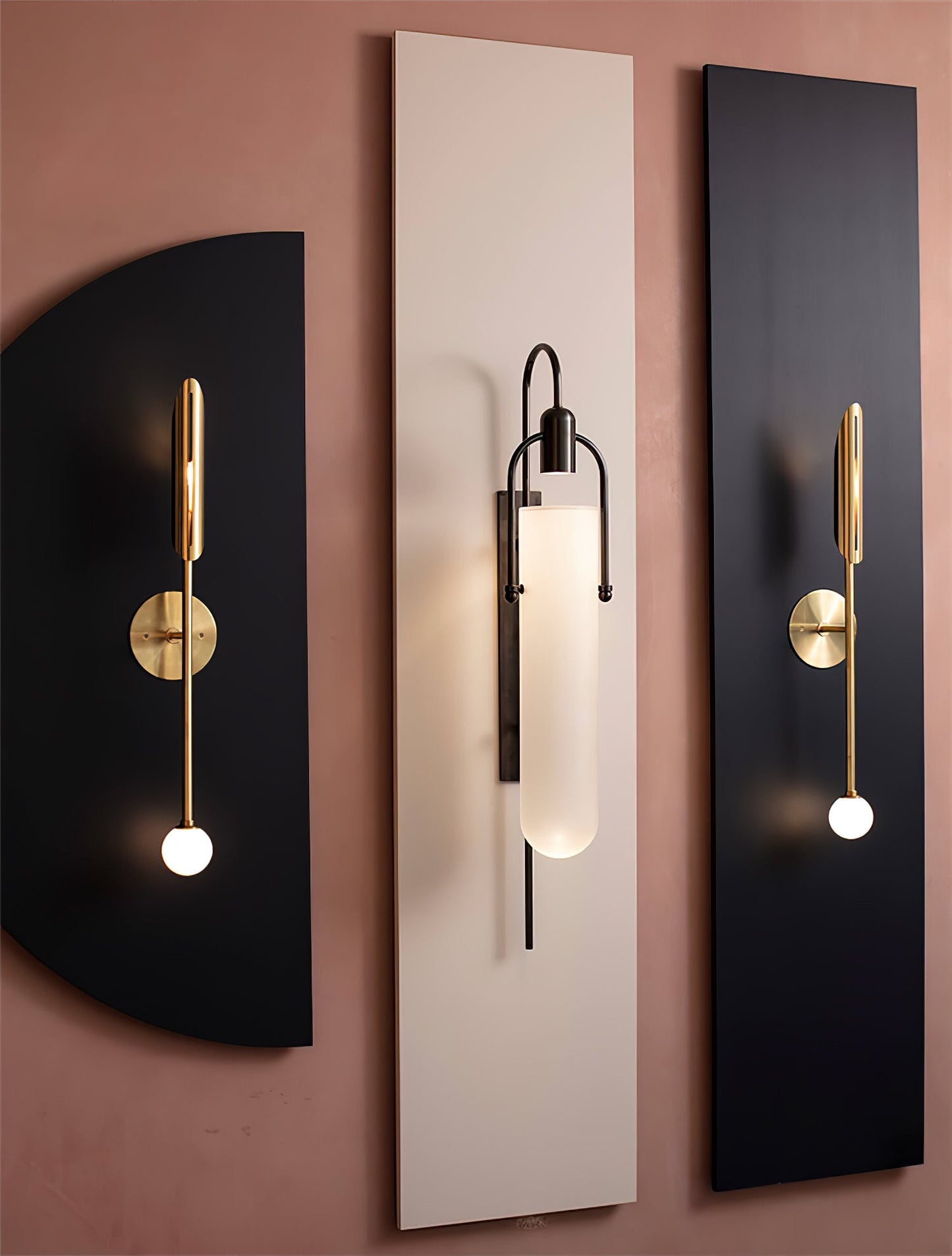 Arc Wall Lamp