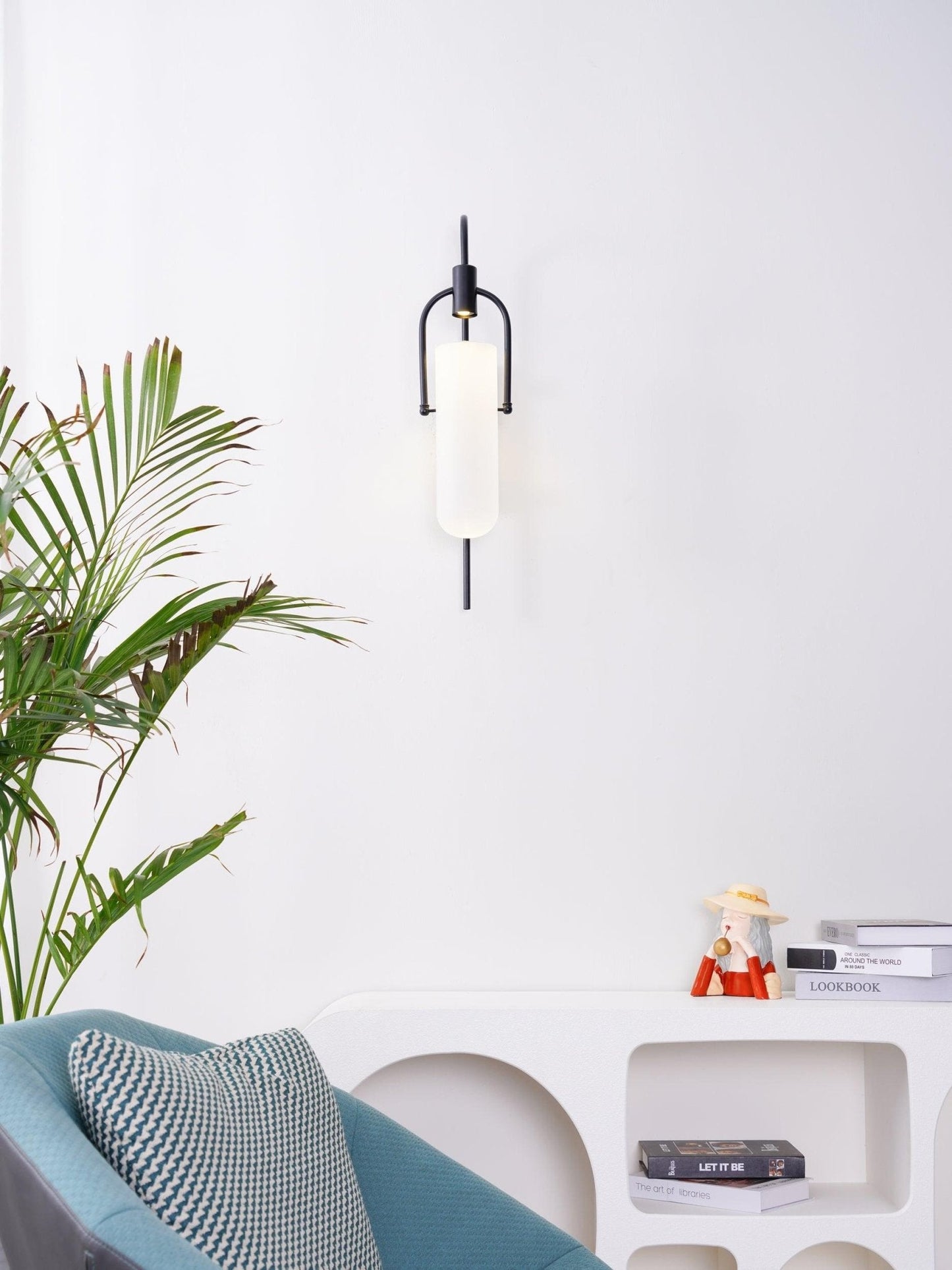 Arc Wall Lamp