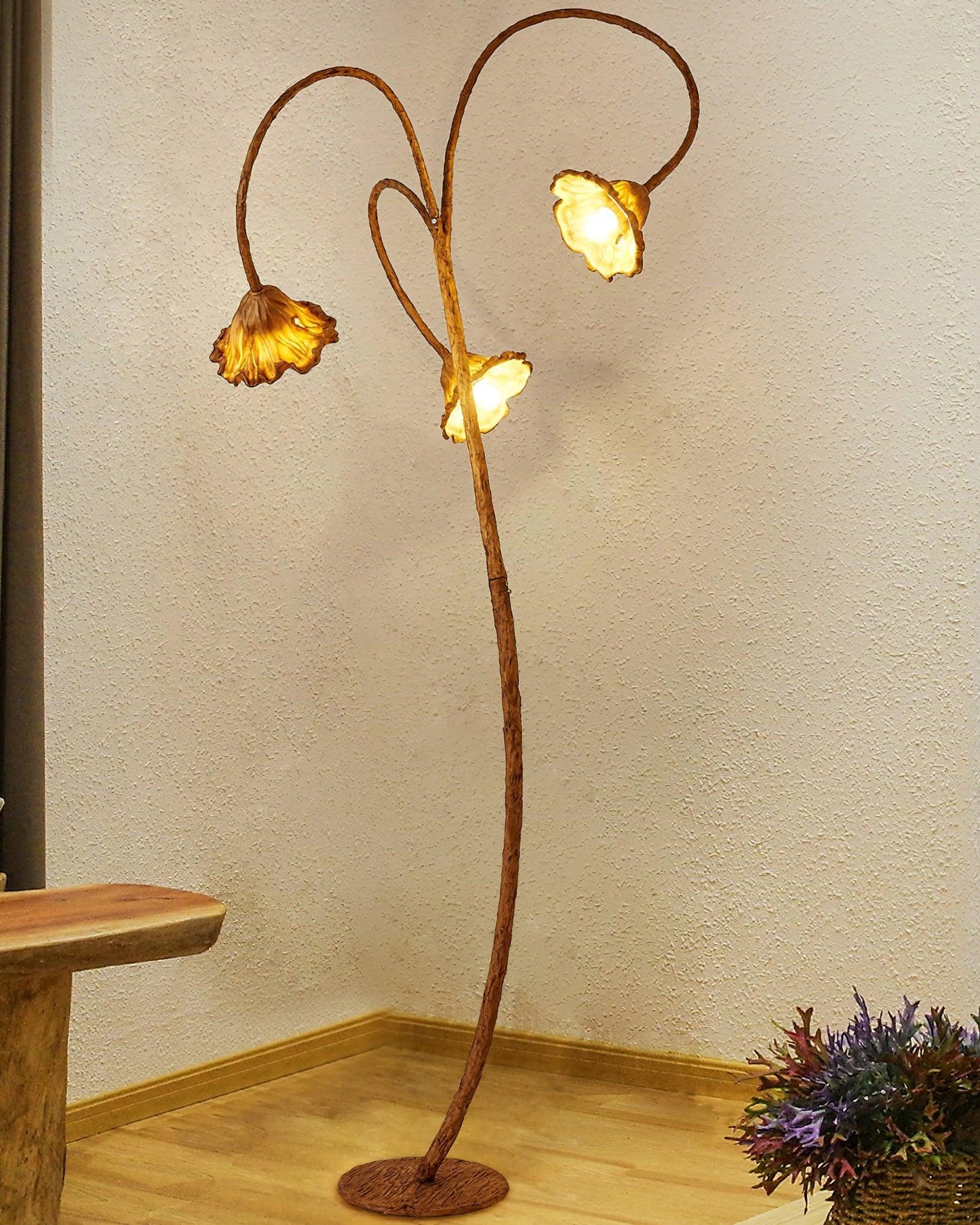 Künstlerische Lotusblatt-Stehlampe