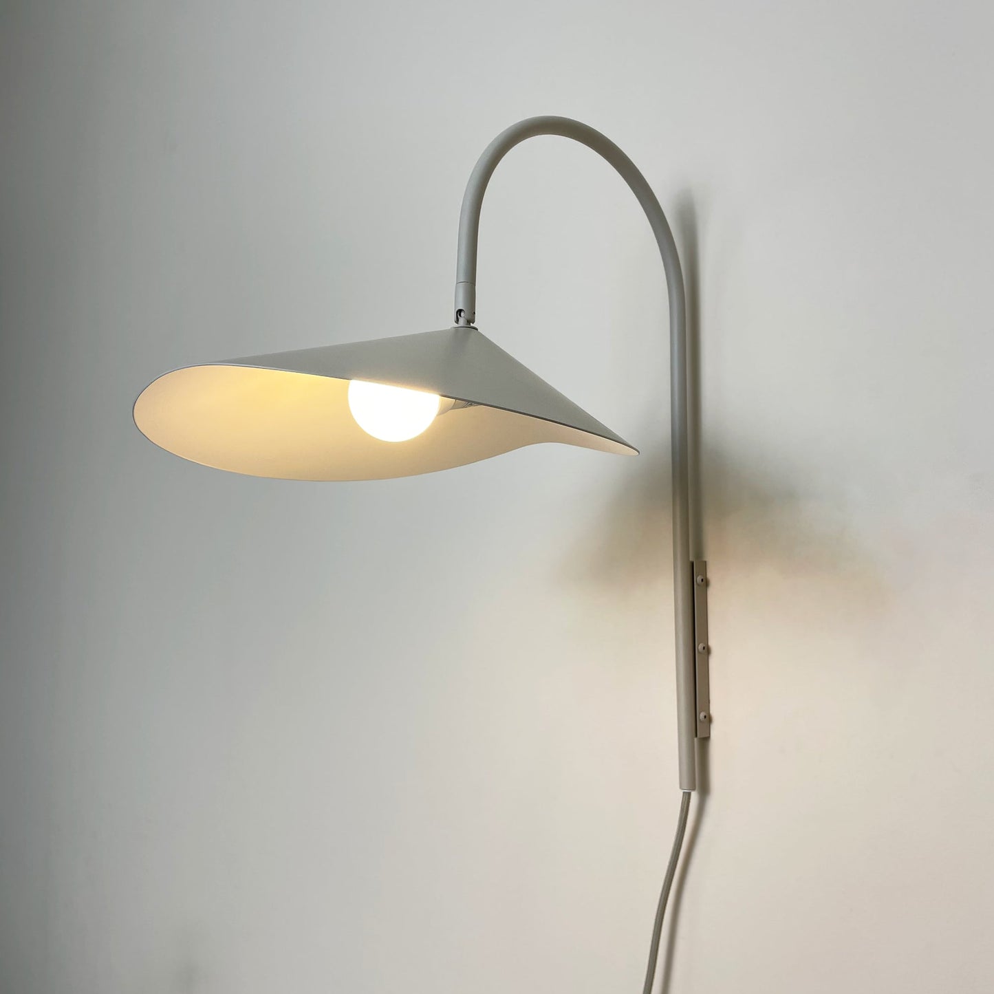 Arum Swivel Wall Lamp