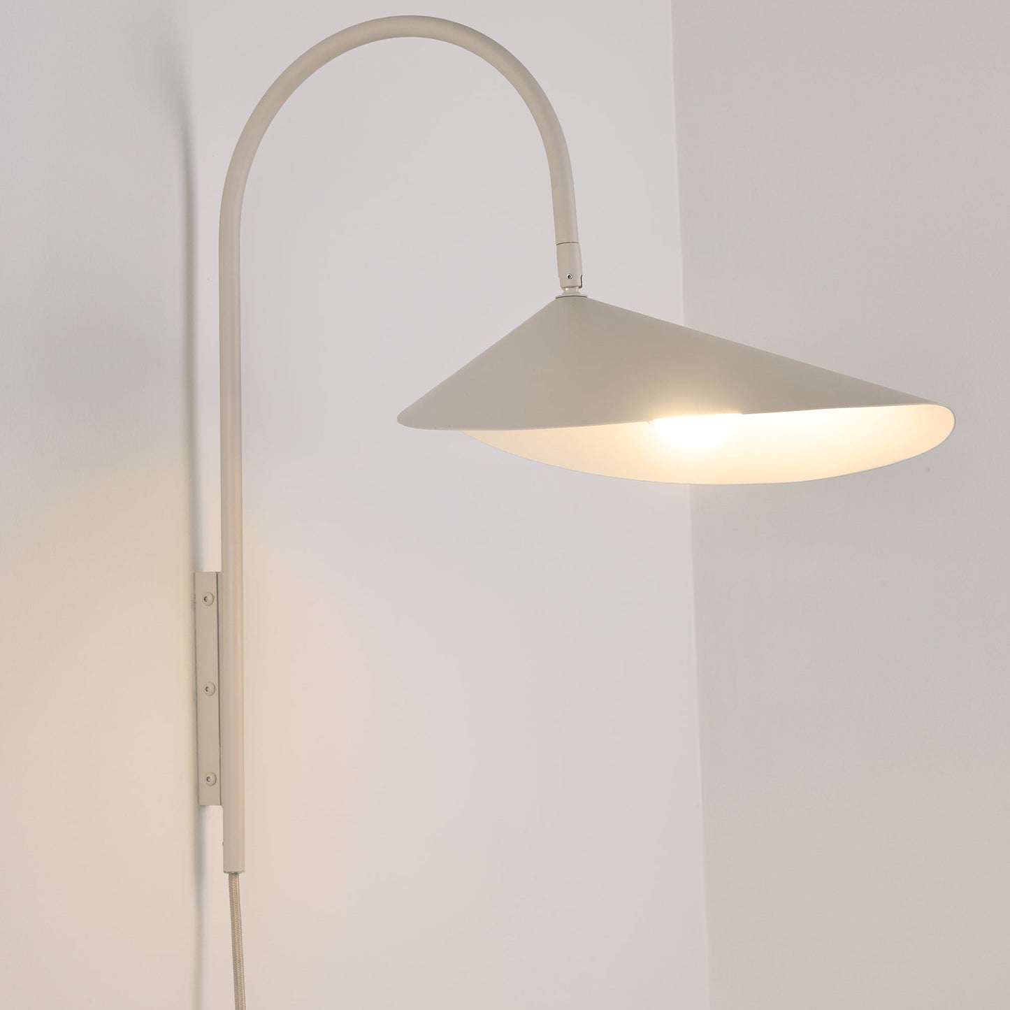 Arum Swivel Wall Lamp