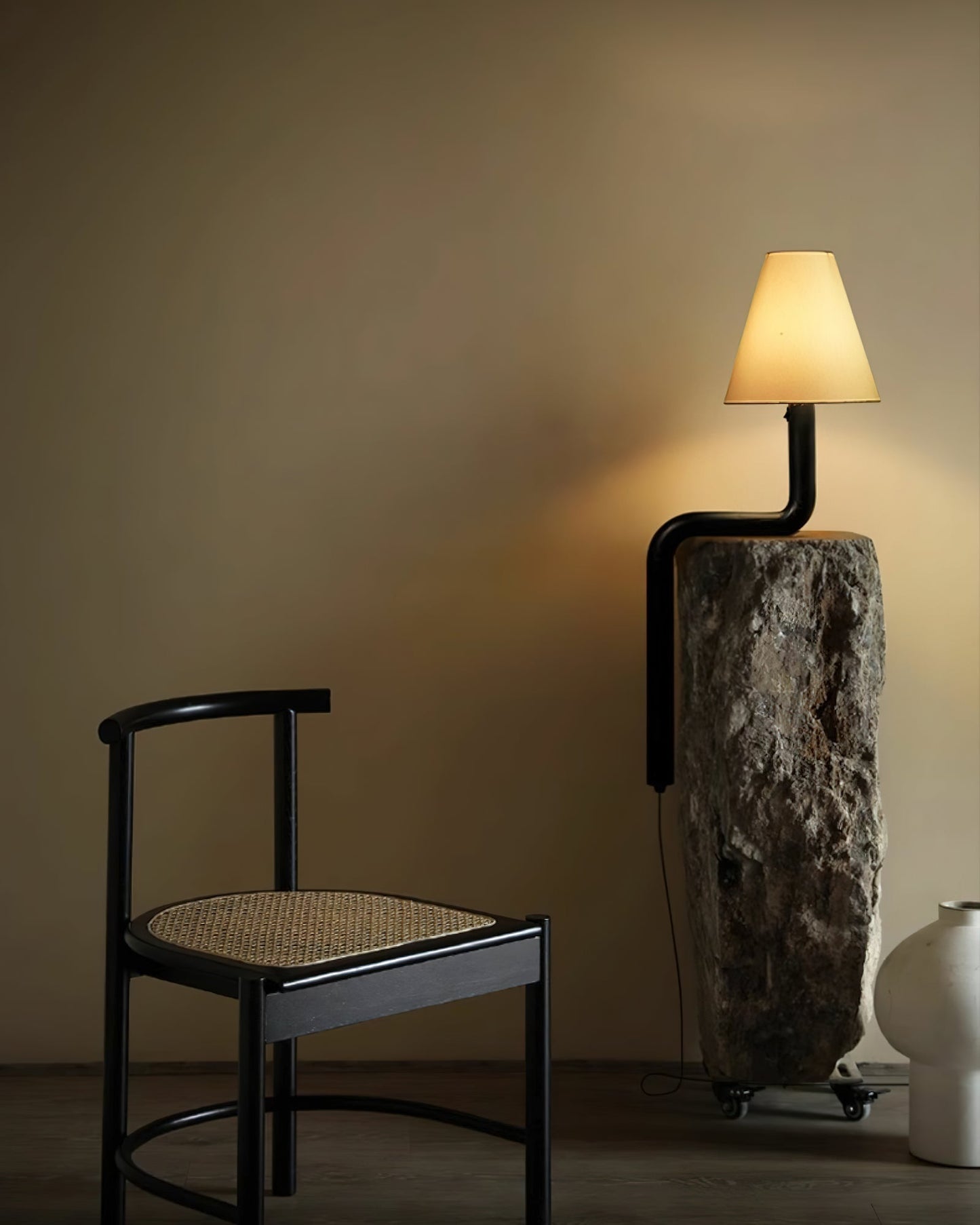 Bend Wood Table Lamp