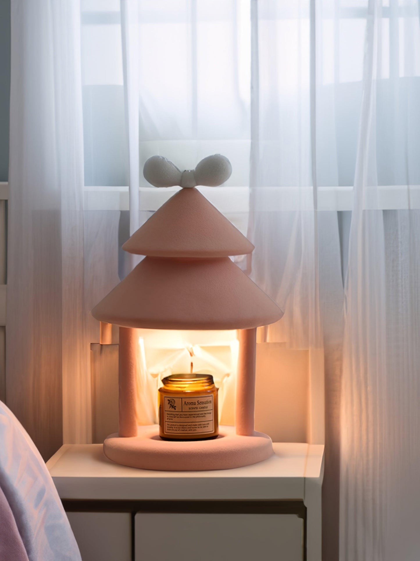 Bow Tie Cone Table Lamp