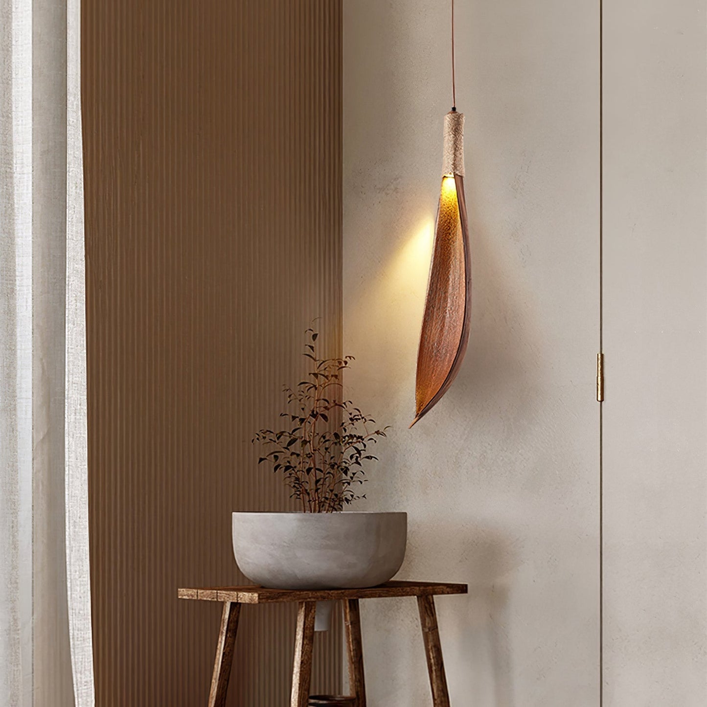 Cocoa Leaf Pendant Lamp