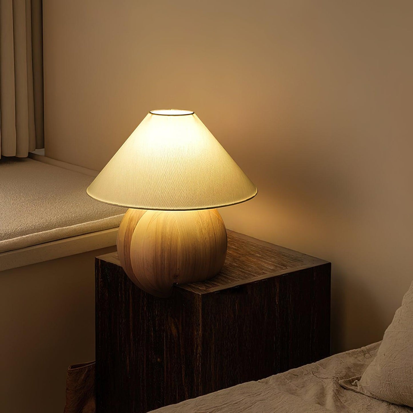 Corner Log Table Lamp