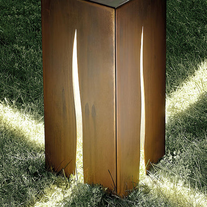 Crack Cube Outdoor Light