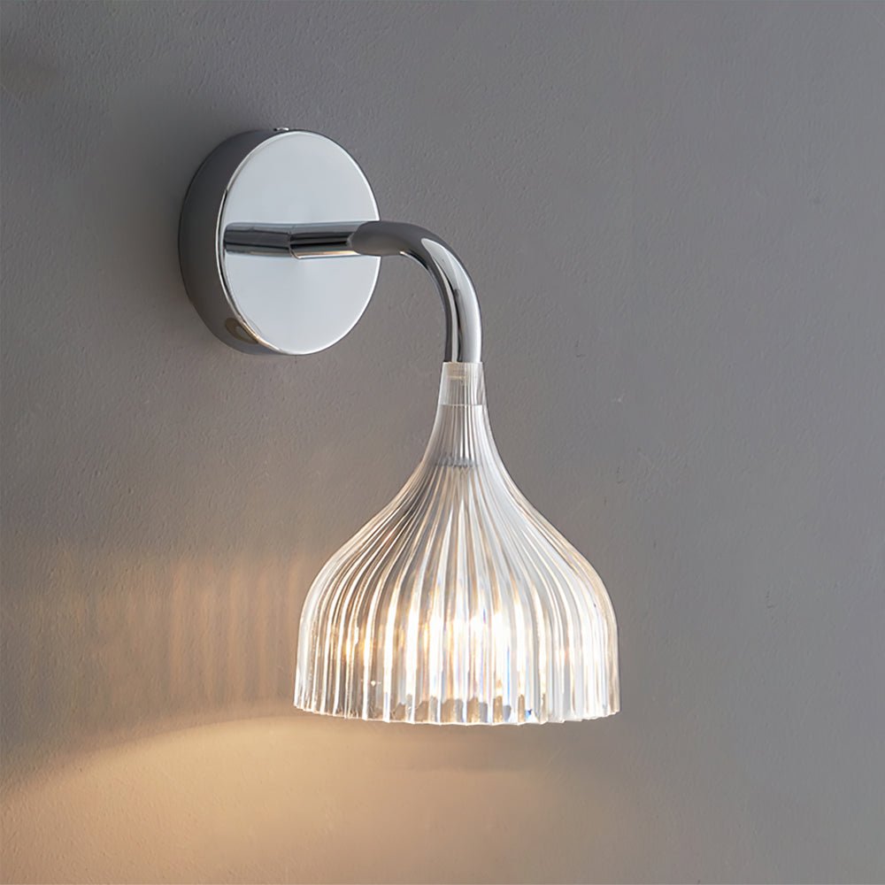 E Wall Lamp