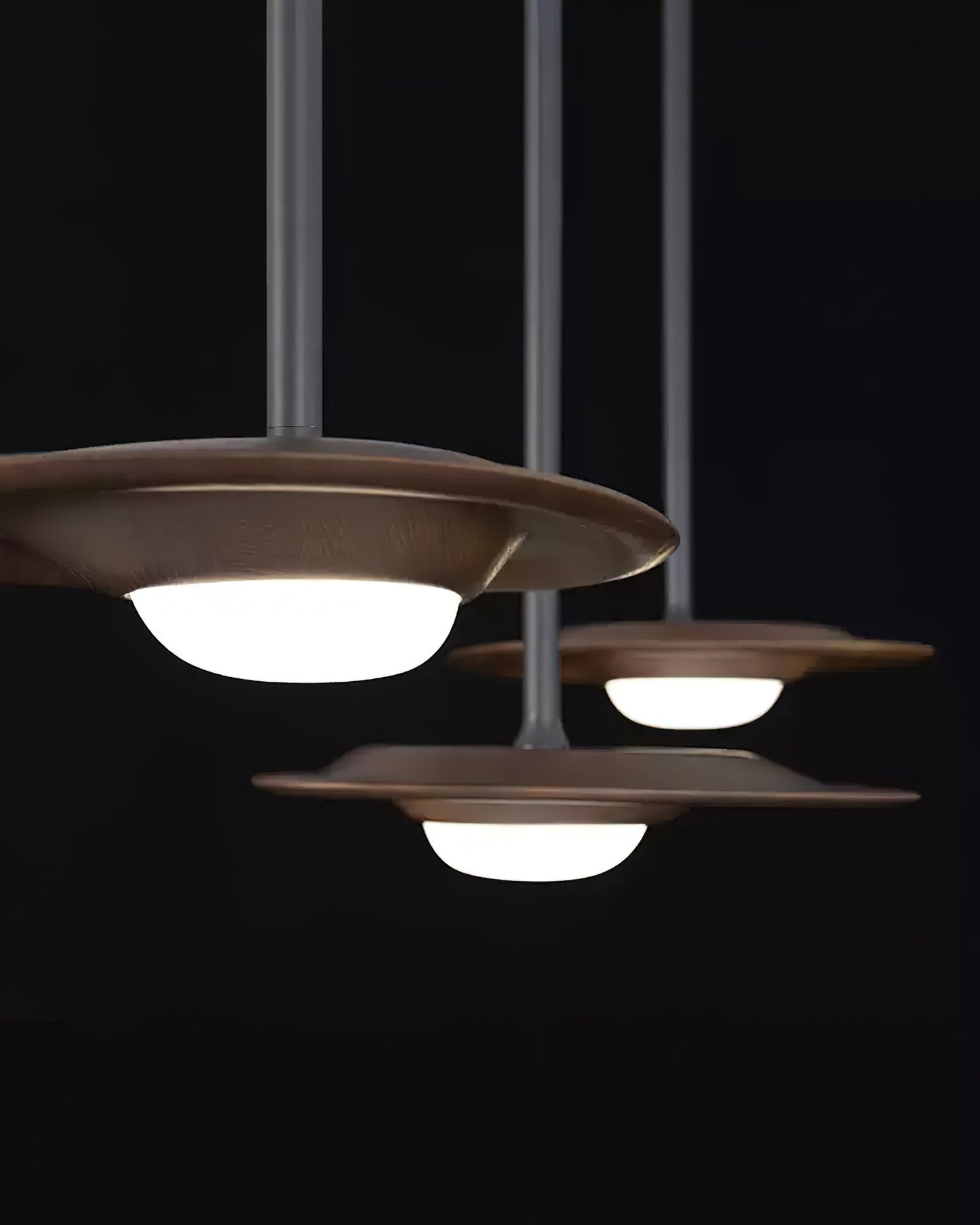 Horizon Eaves Pendant Lamp