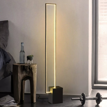 Edge Floor Lamp