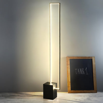 Edge Floor Lamp