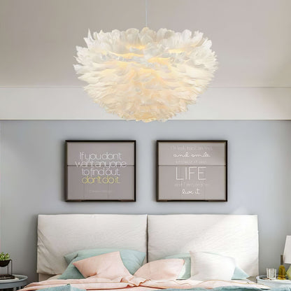 Goose Feathers Pendant Lamp