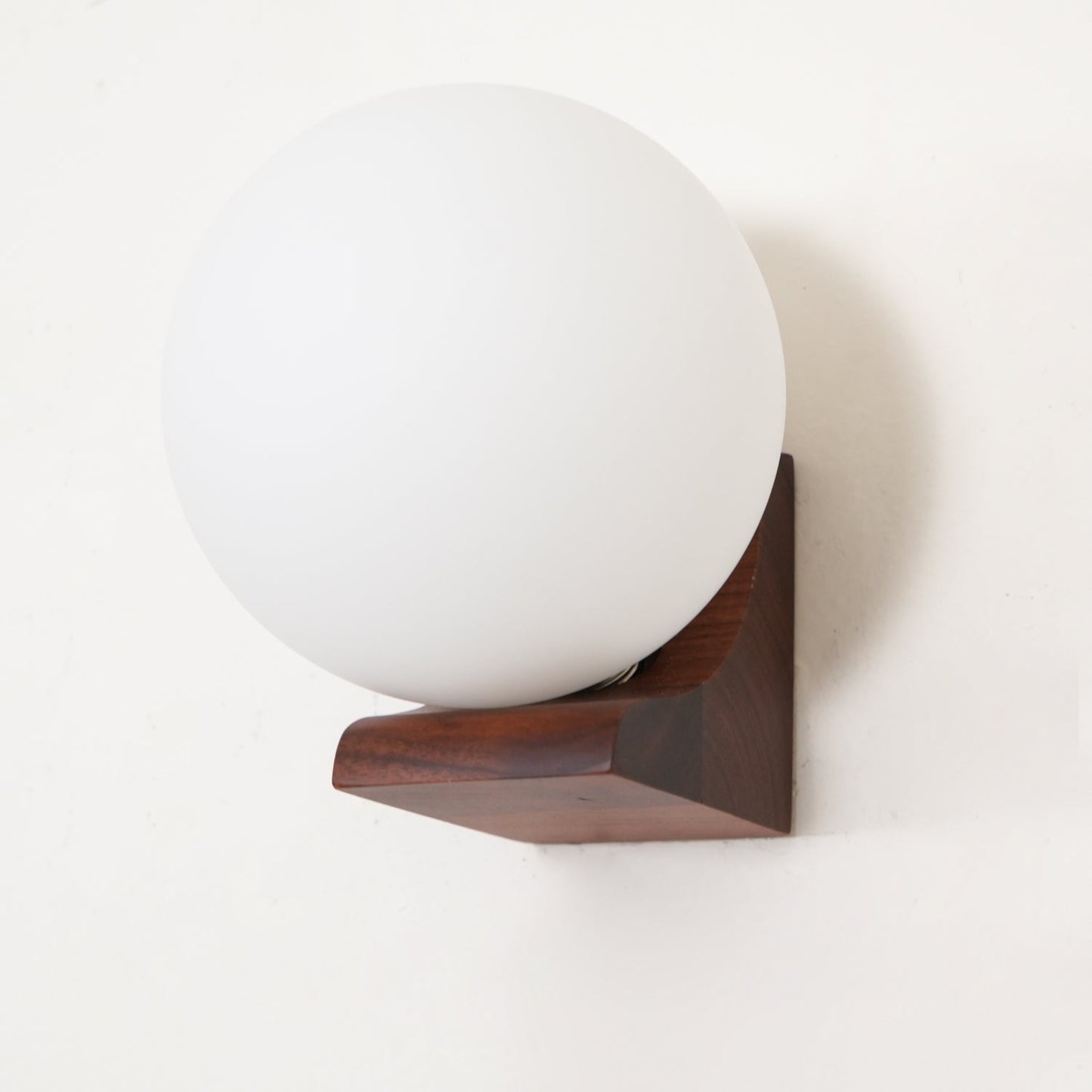 Evelyn Orb Wall Lamp