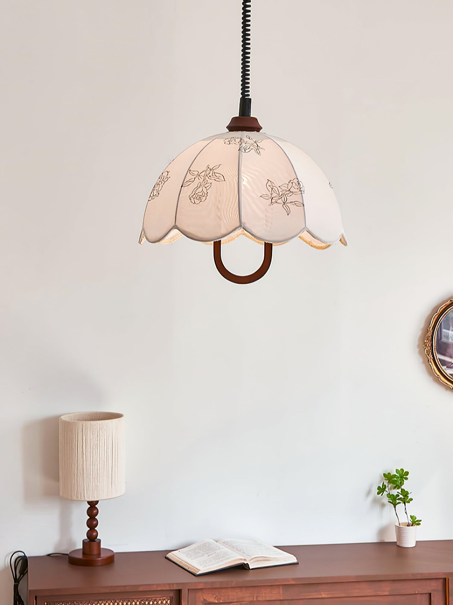 Floral Grace Pendant Lamp