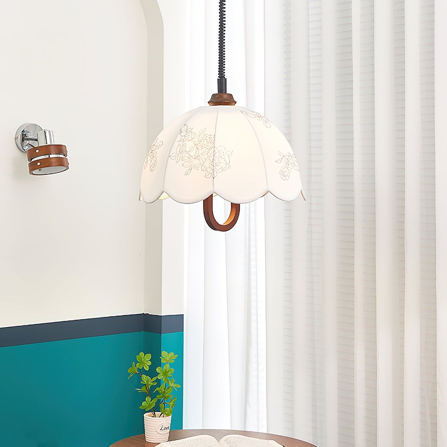 Floral Grace Pendant Lamp