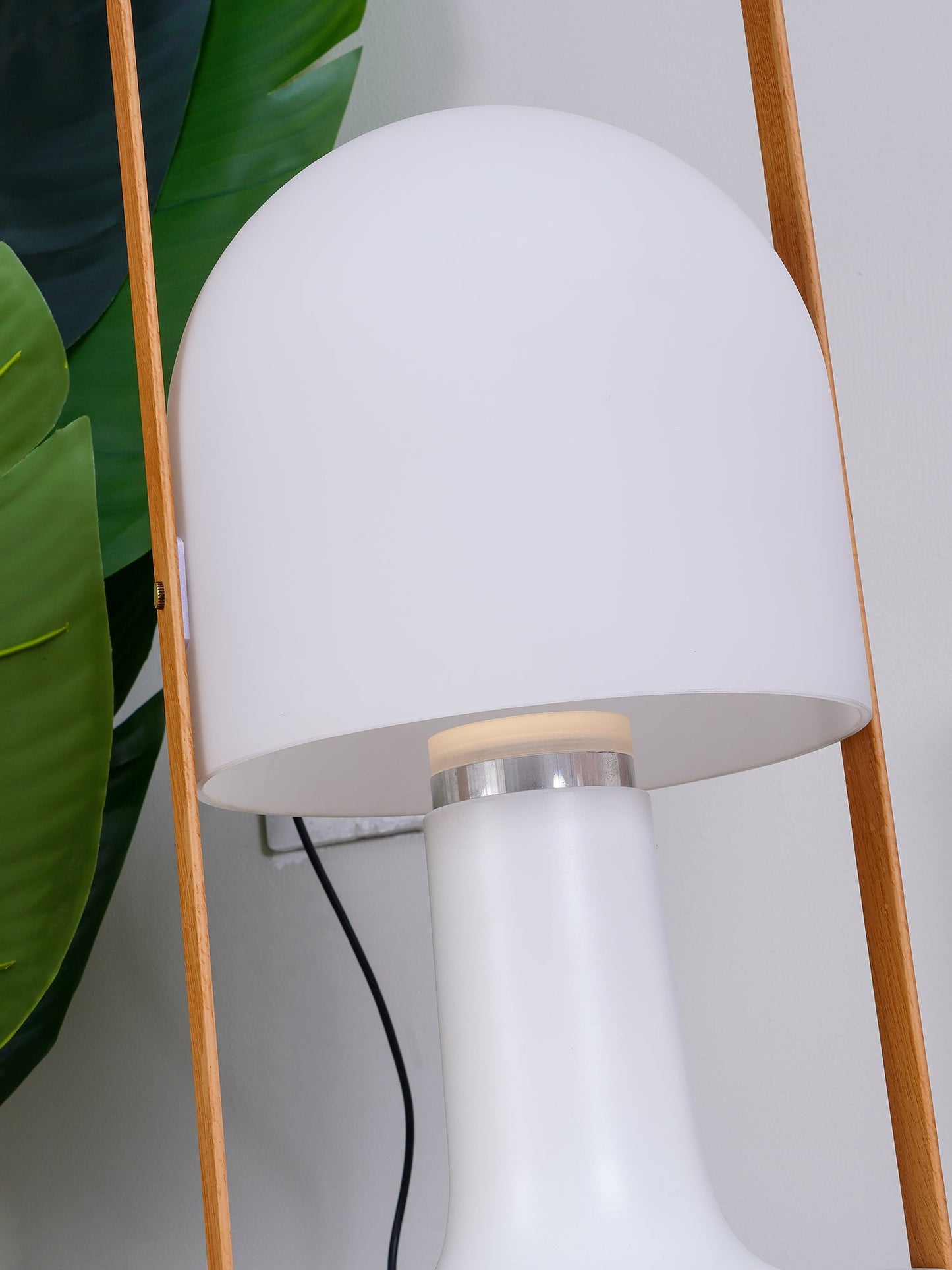 Portable Glass Charging Table Lamp