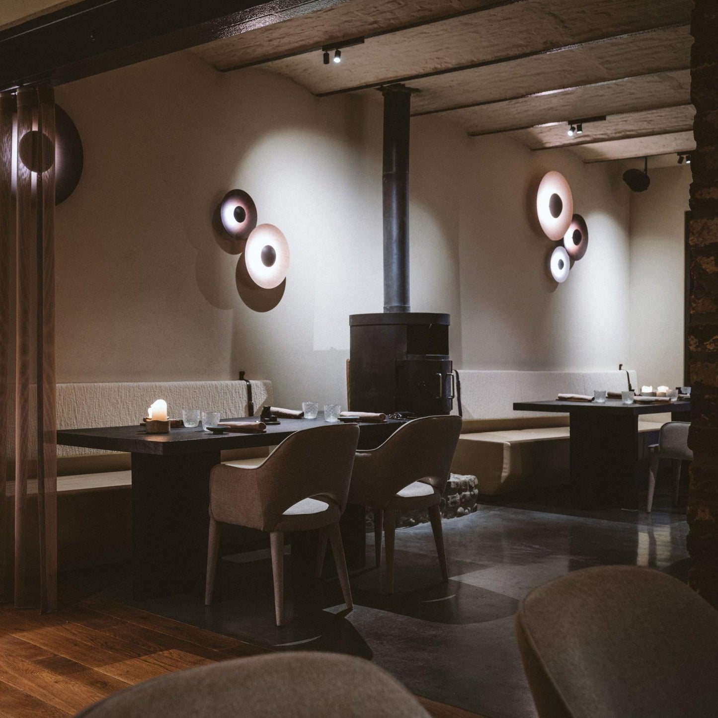 Simplicity Glow Plug-in Wall Light