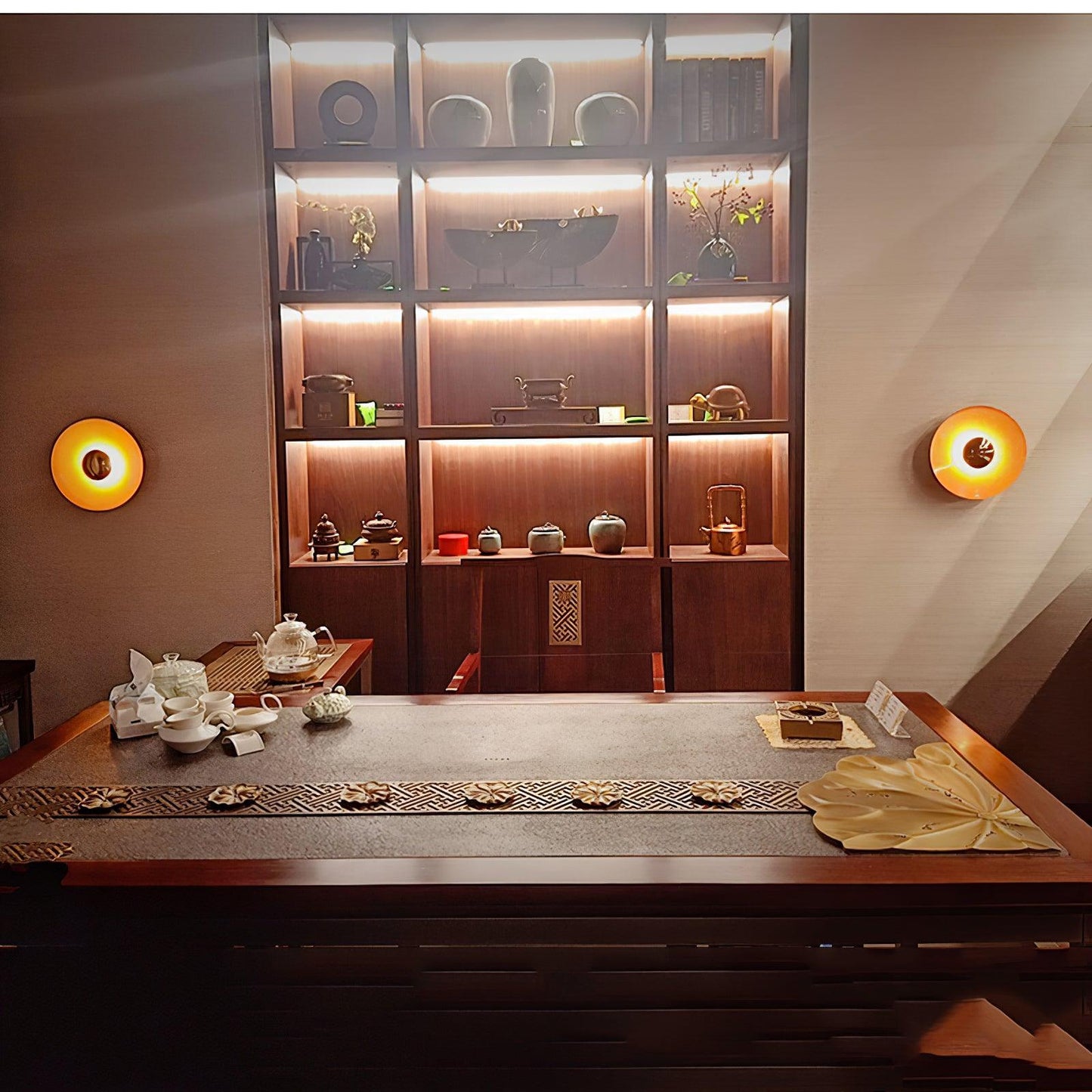 Simplicity Glow Plug-in Wall Light