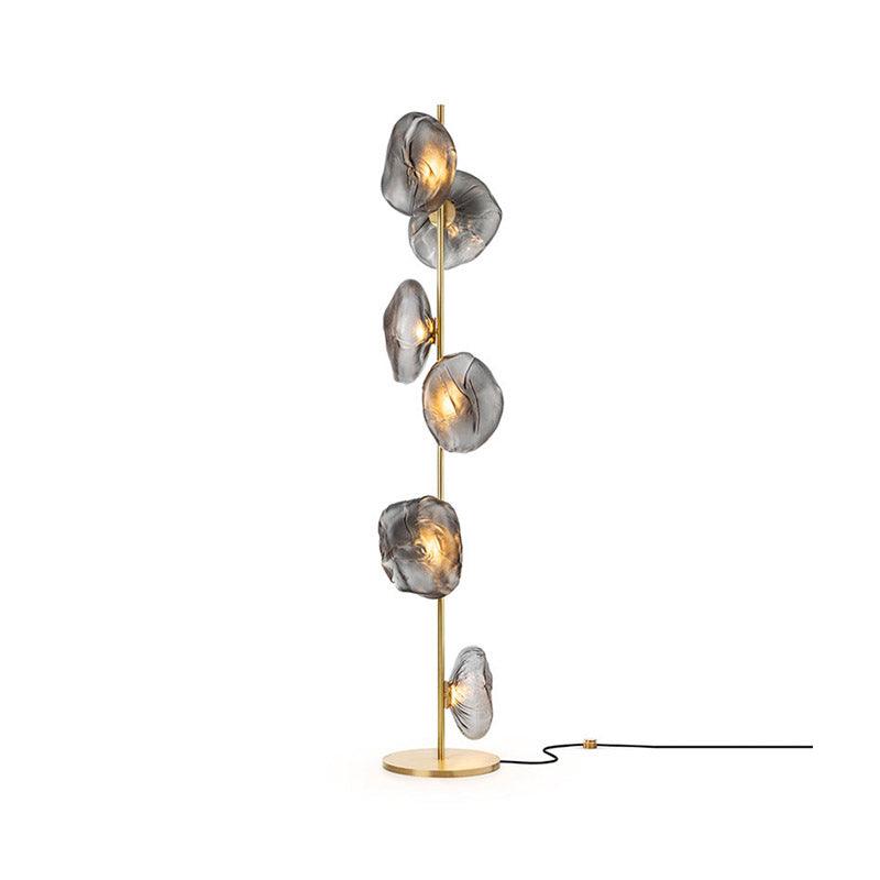 Stehlampe mit Glasblütenblättern